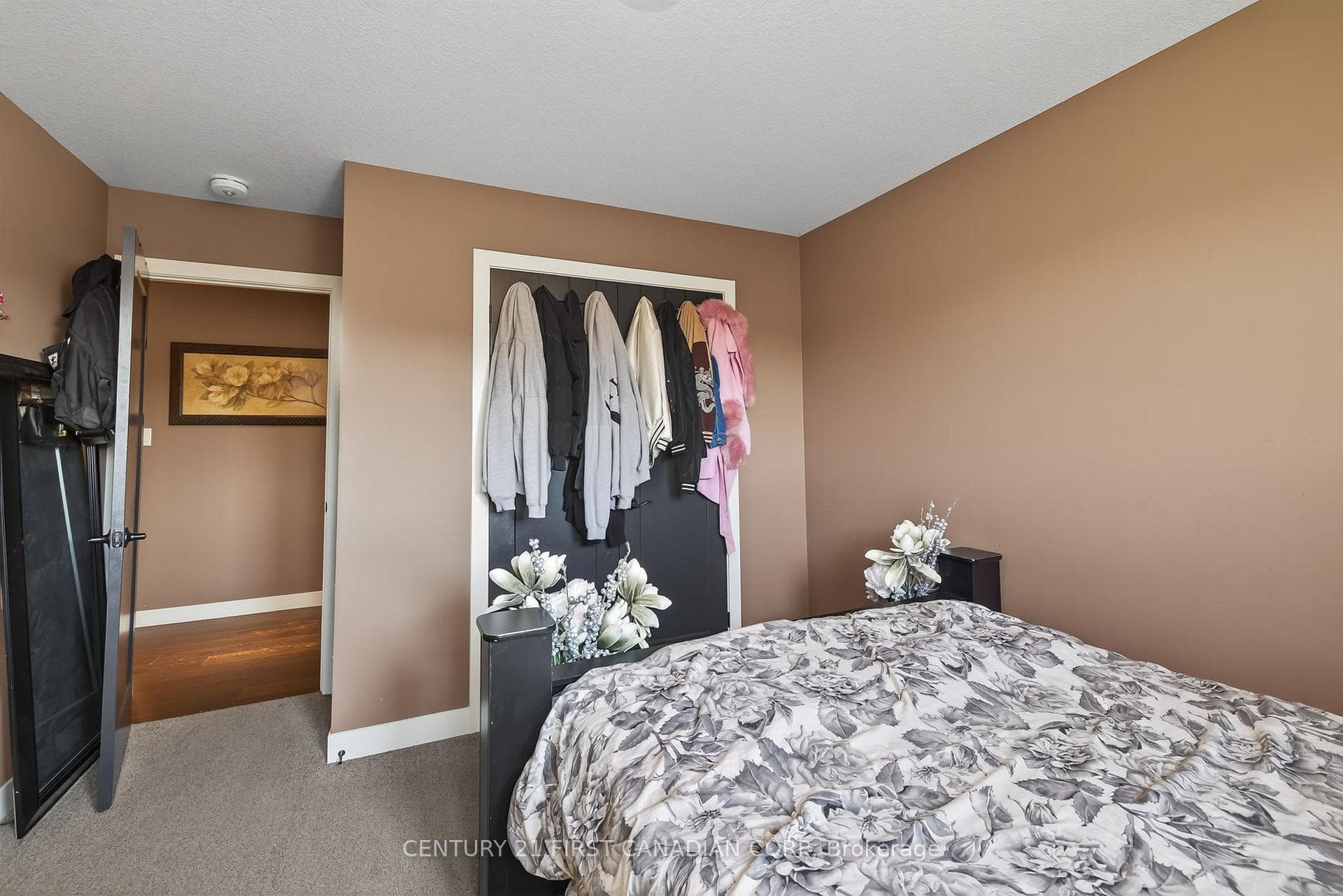 703 Zaifman Circle photo 26