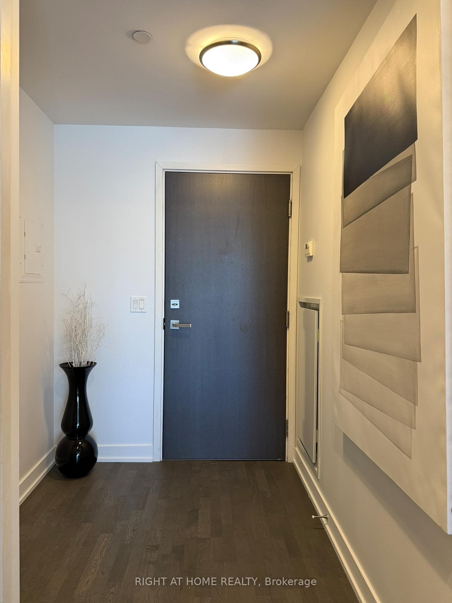 1238 Dundas Street Unit 306 photo 8
