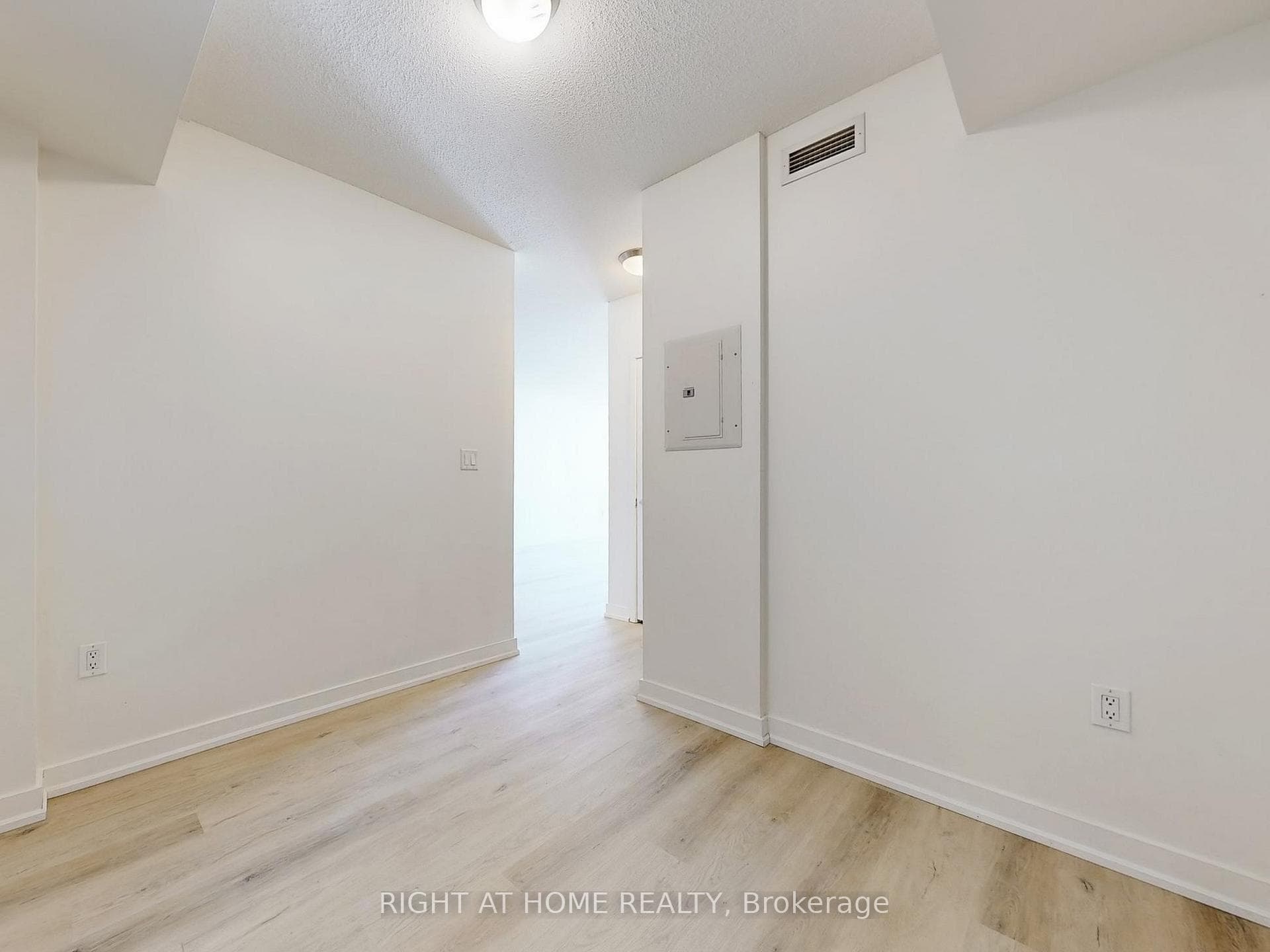 5 Mariner Terrace Unit 3611 photo 31