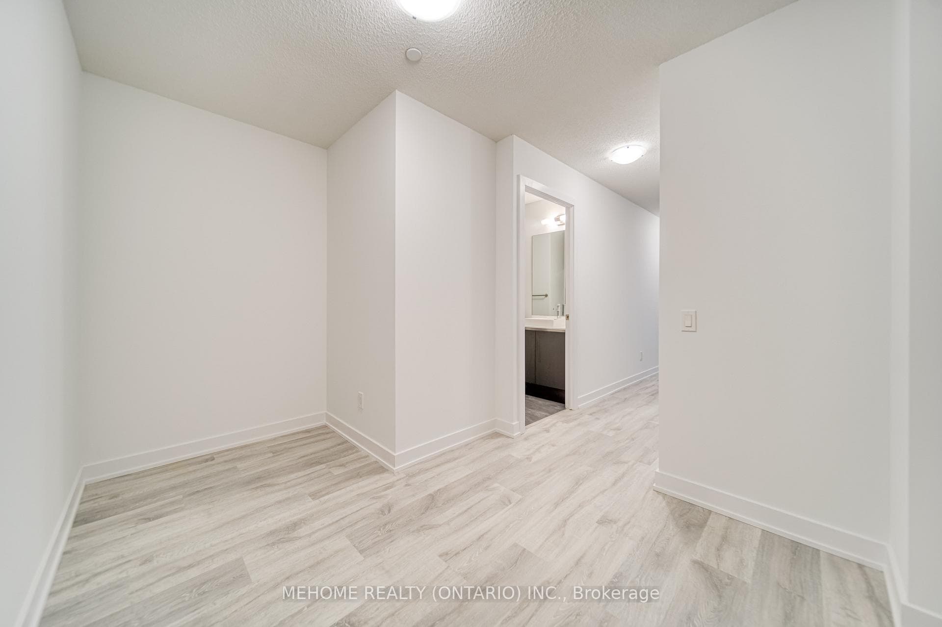 251 Manitoba Street Unit 110 photo 25