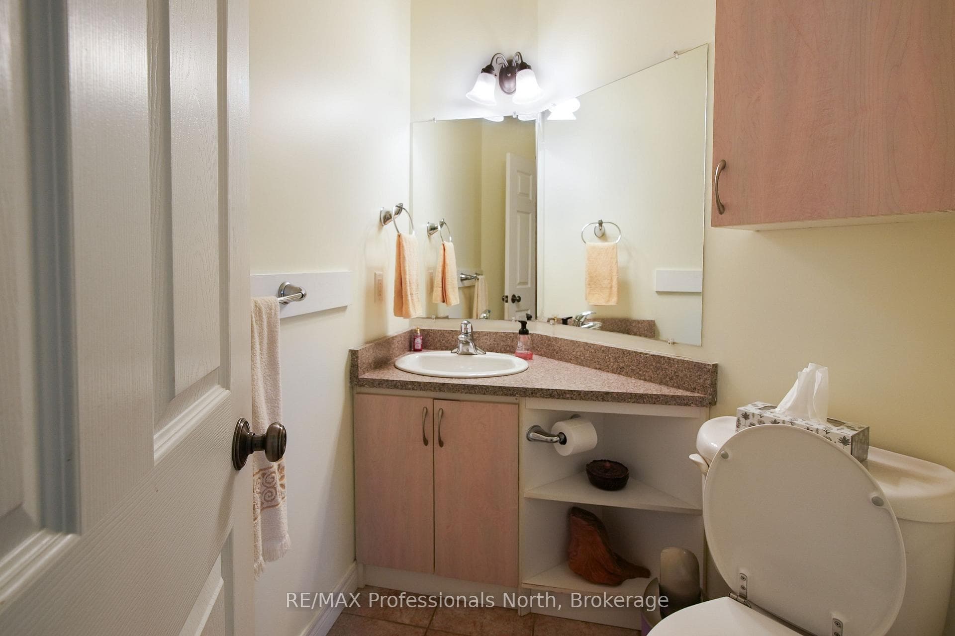 9883 Graham Road photo 29