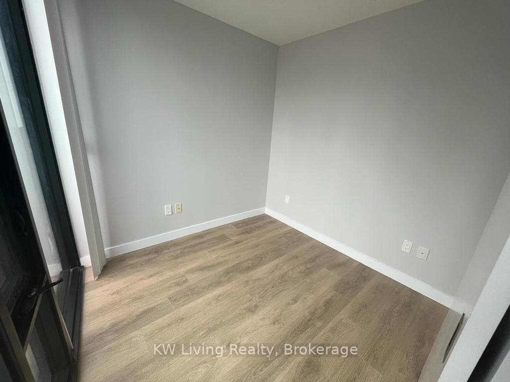 215 Queen Street Unit 1108 photo 5