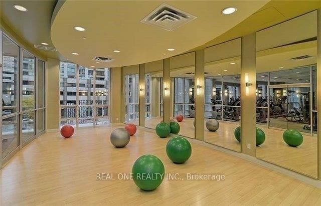 763 Bay Street Unit 1511 photo 12