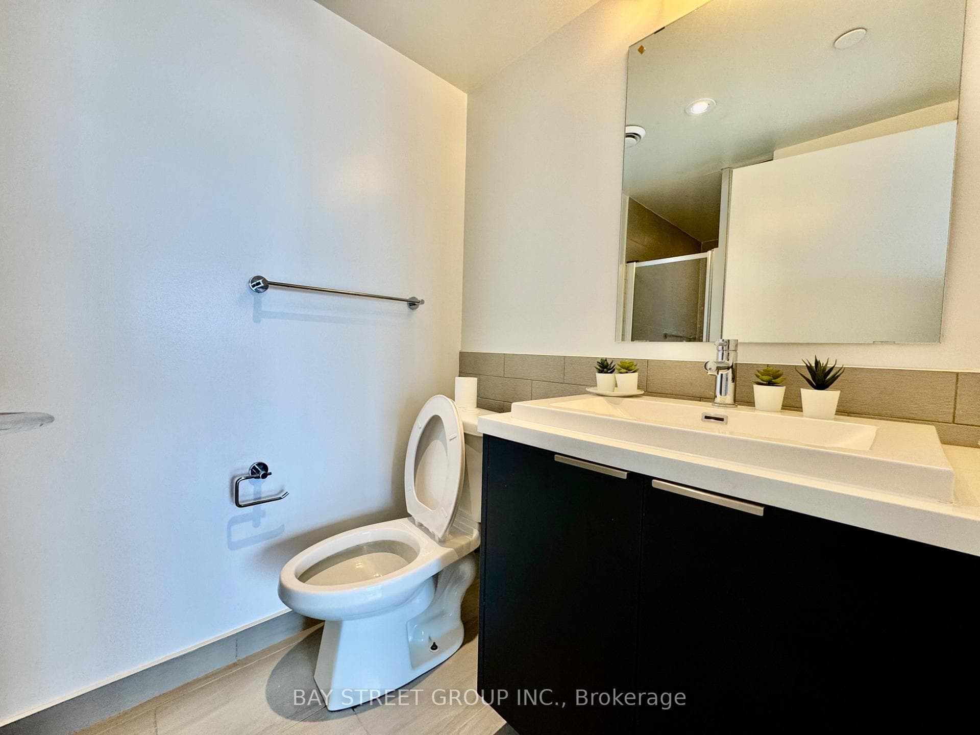 6 Sonic Way Unit N3004 photo 3