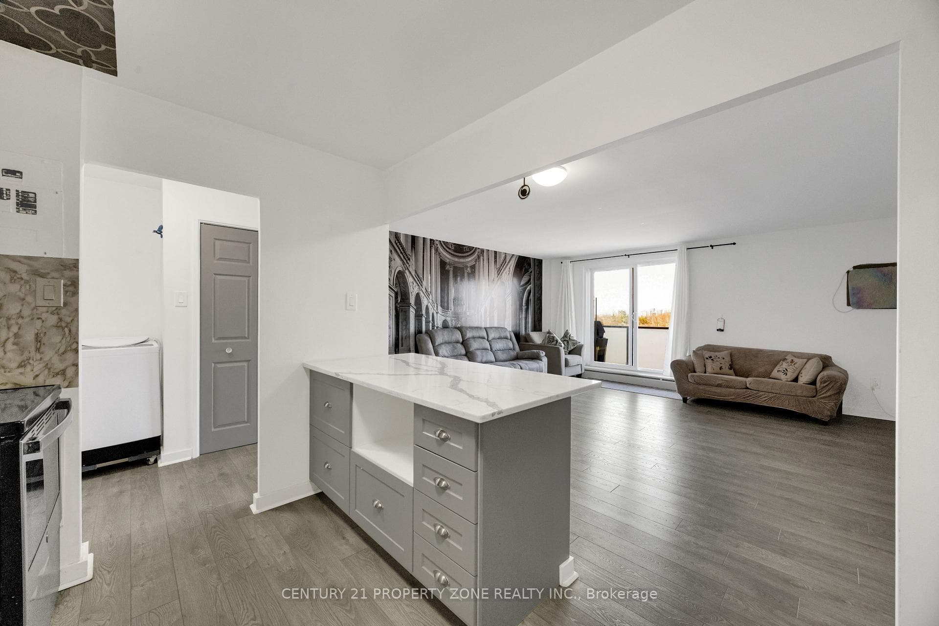 583 Mornington Avenue Unit 610 photo 15