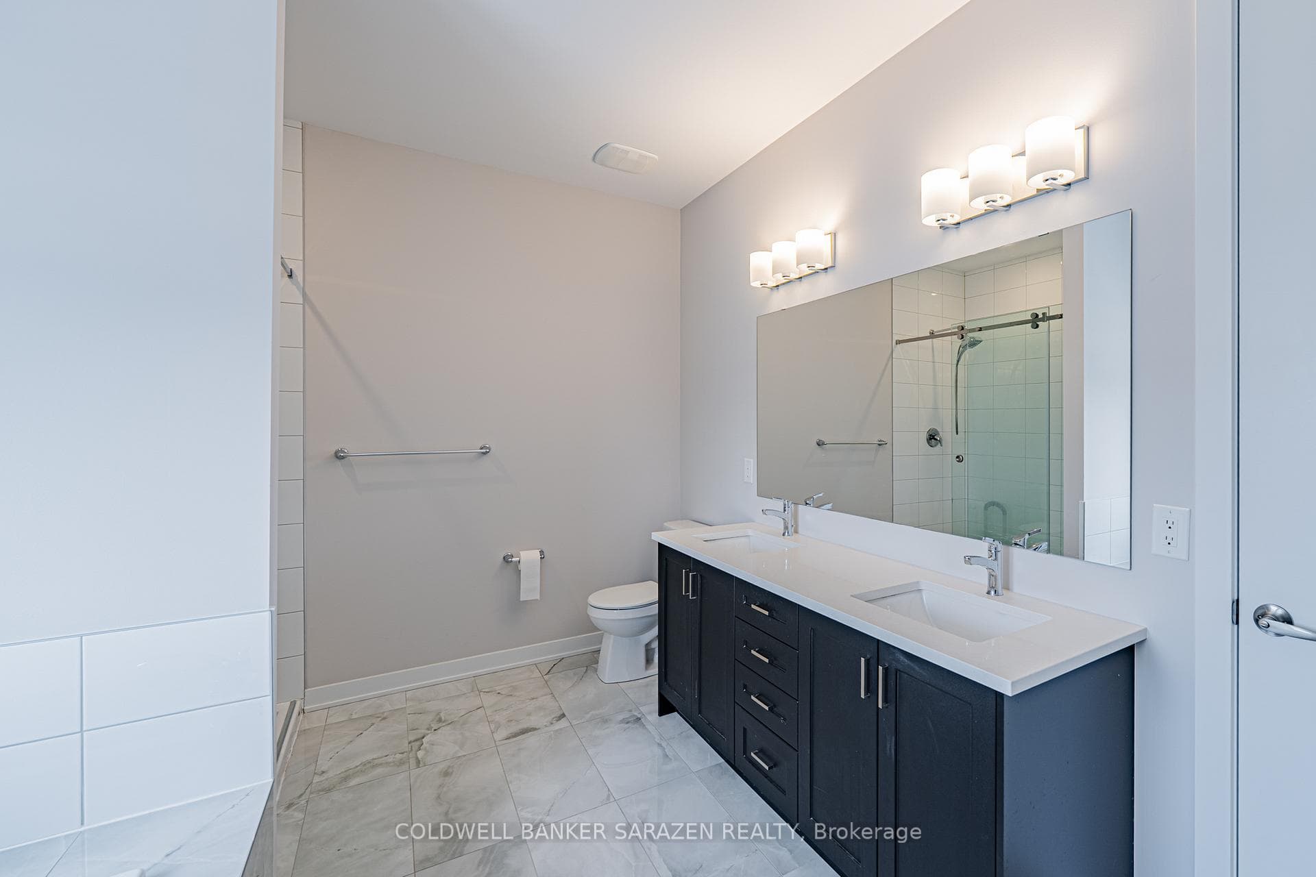 753 Eminence Street photo 32