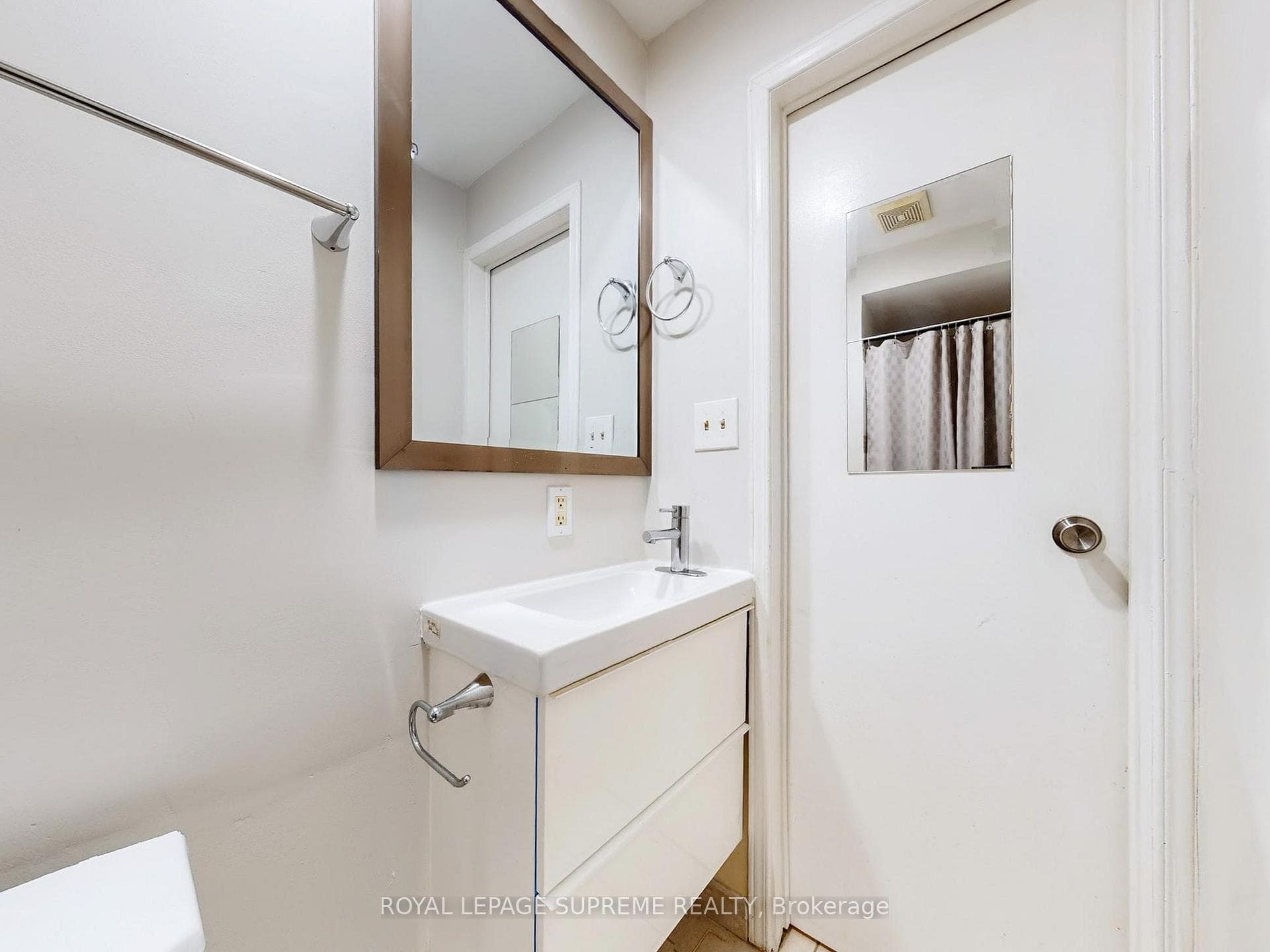 370 Jones Avenue photo 46