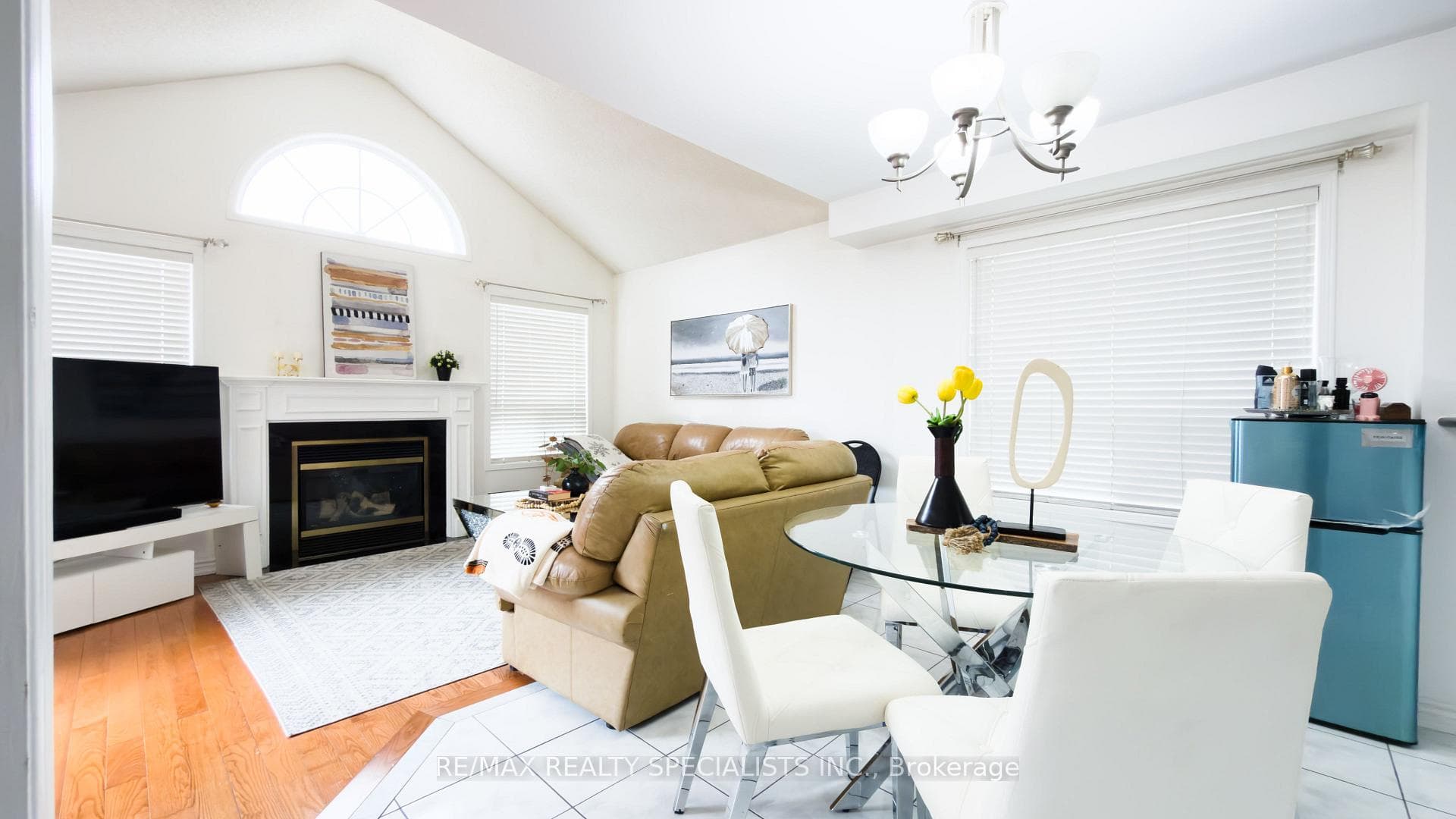 32 Feather Reed Way photo 9