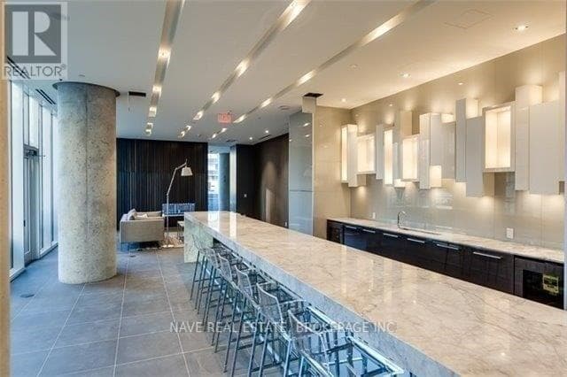 15 Grenville Street Unit 2505 photo 3