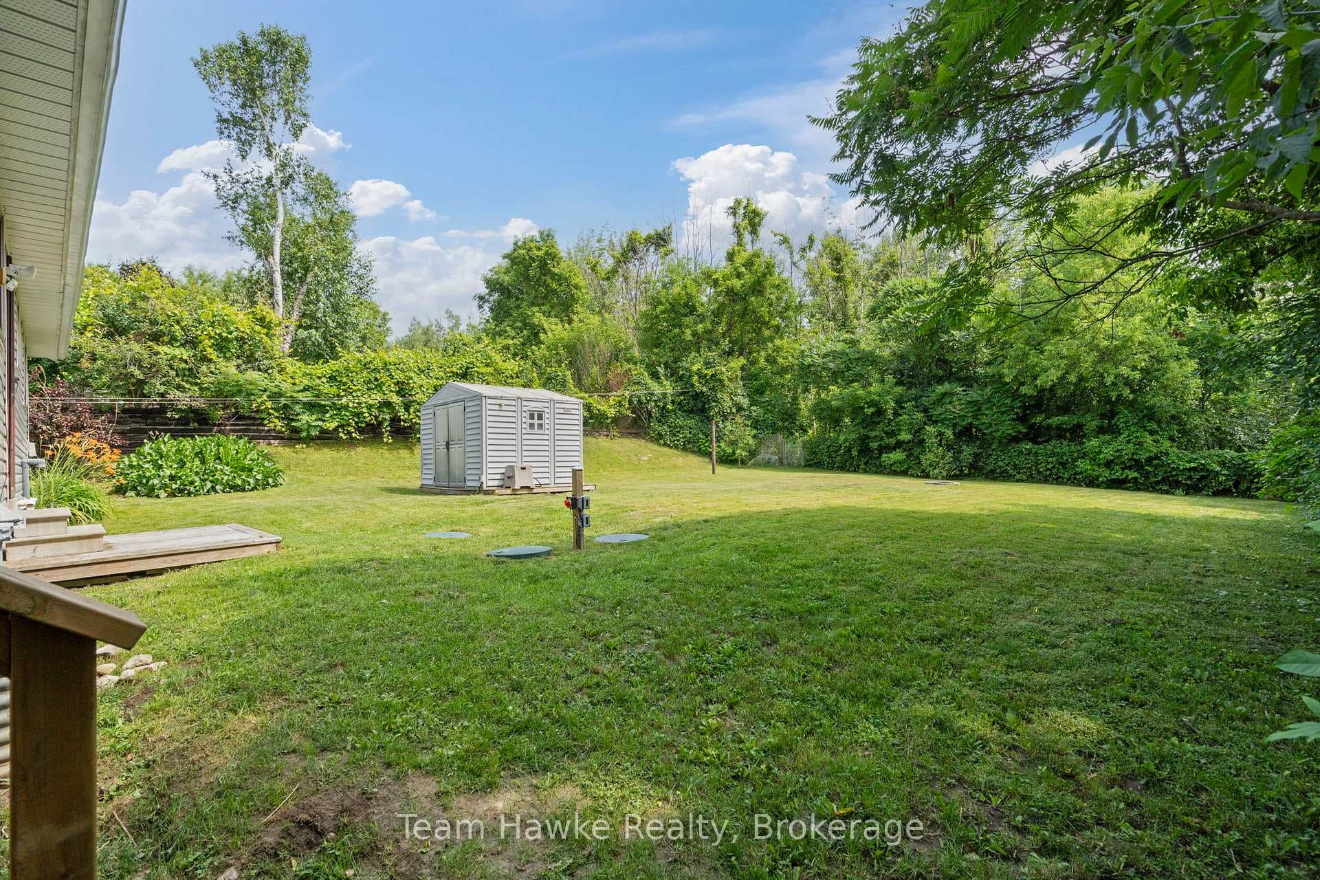 51 Easton Avenue photo 41