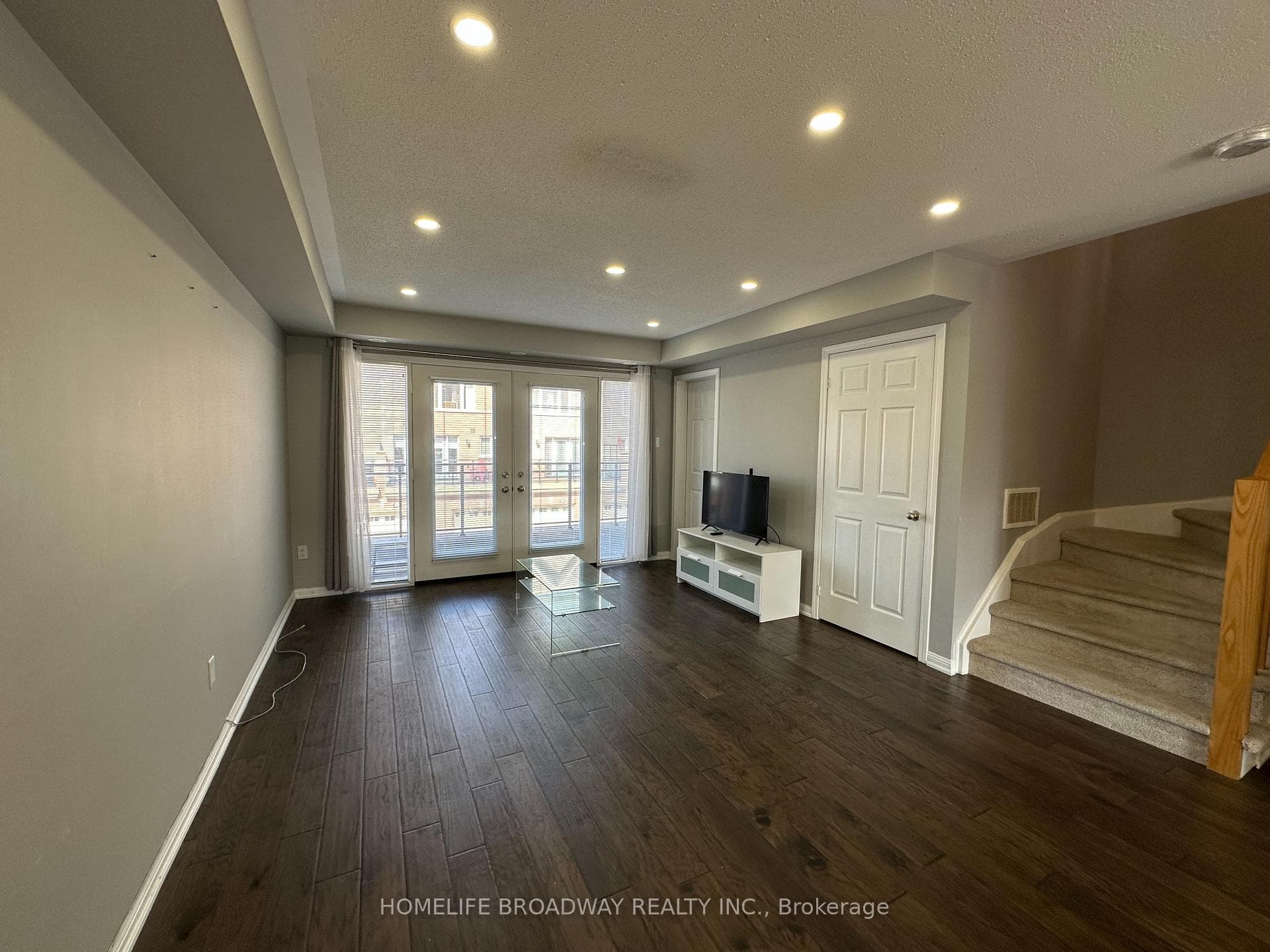 181 Lewis Honey Drive photo 6