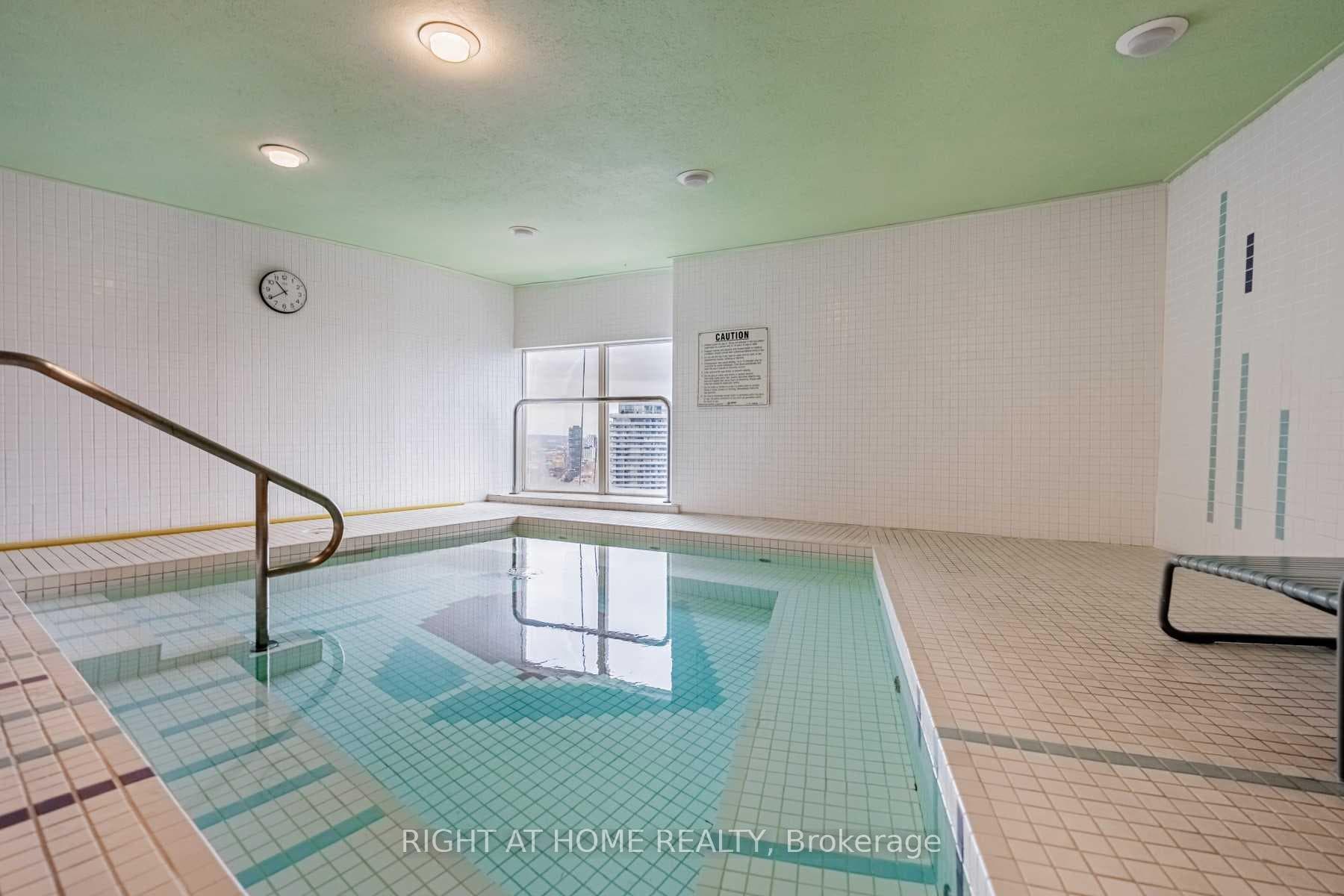 25 The Esplanade N/A Unit 320 photo 22