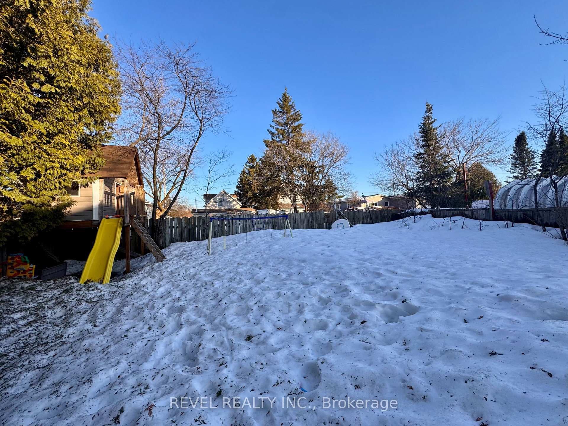 288 Toke Street photo 3