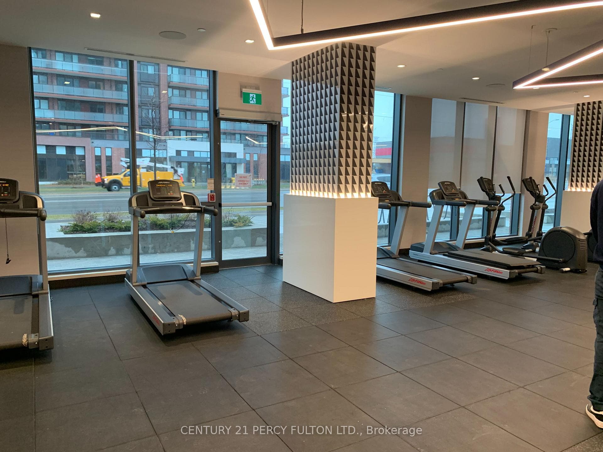 2545 Simcoe Street Unit 1713 photo 33