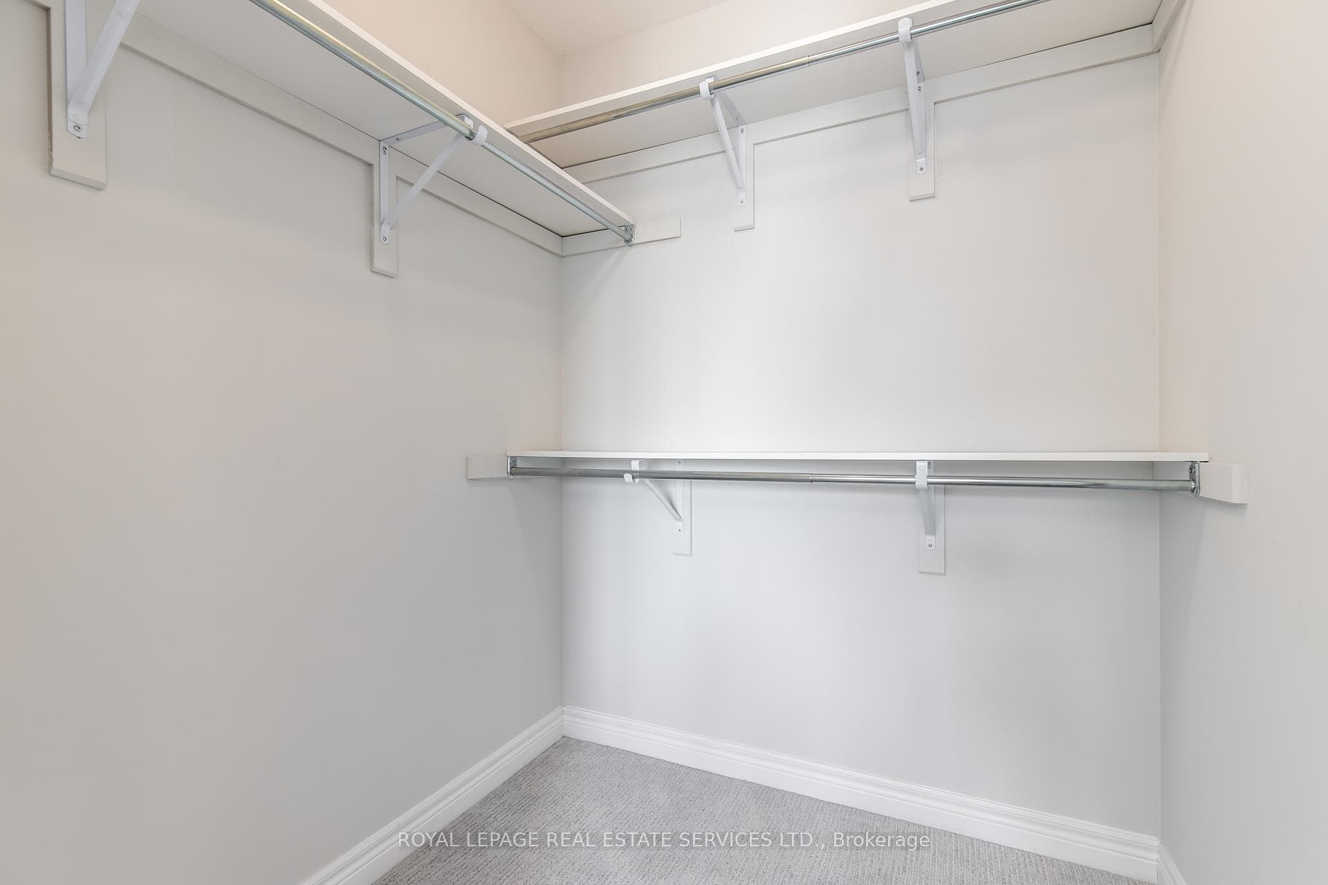 116 Cornell Centre Boulevard photo 27