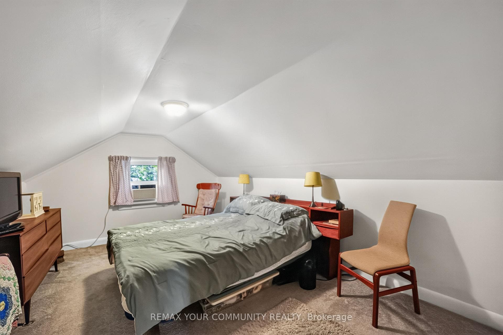 223 Richmond Street photo 14