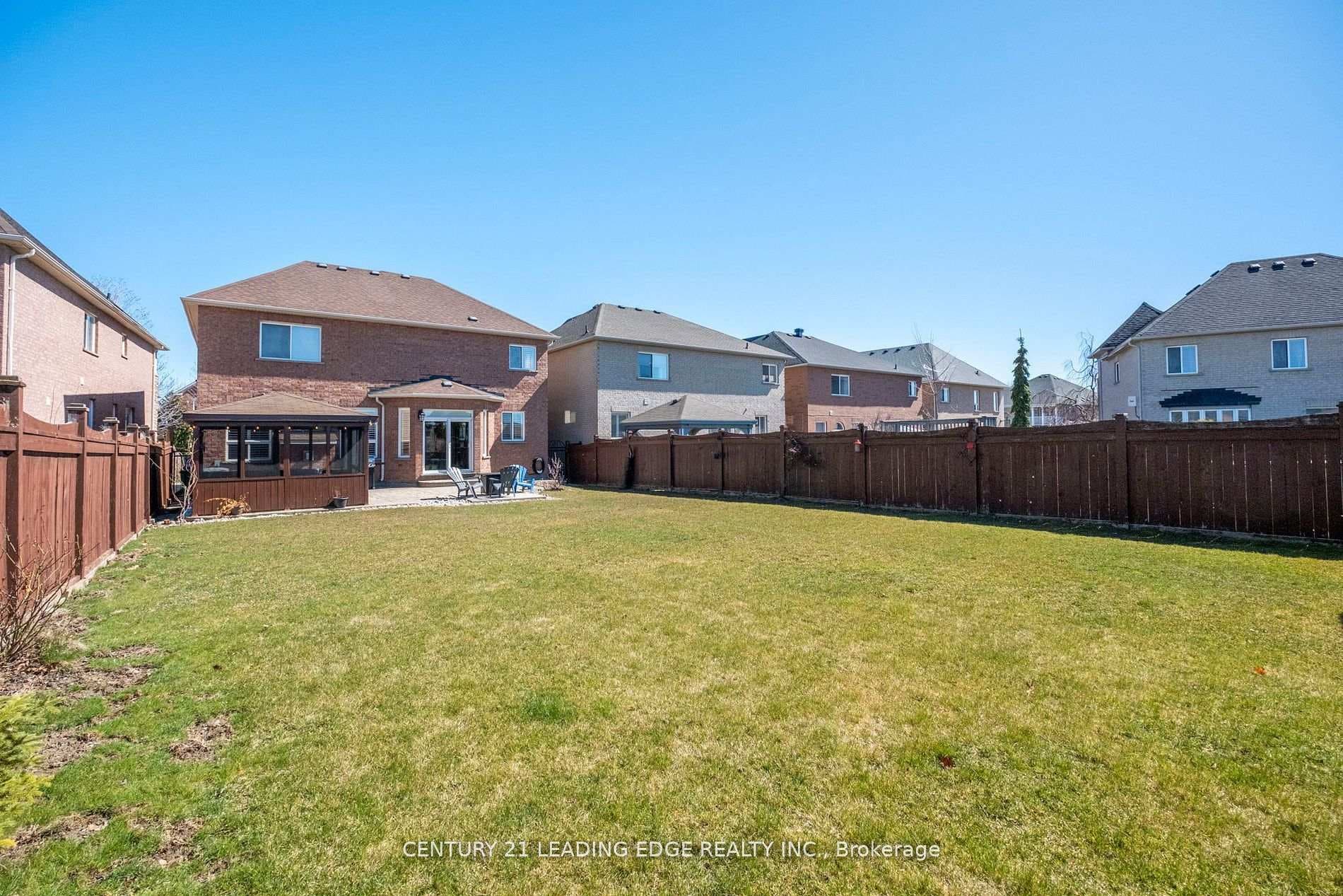 24 Lightheart Drive photo 31