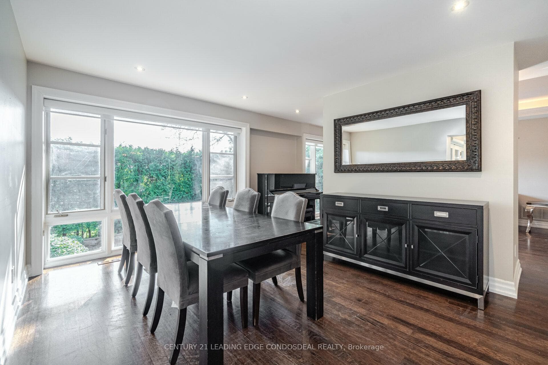 96 Laurentide Drive photo 14