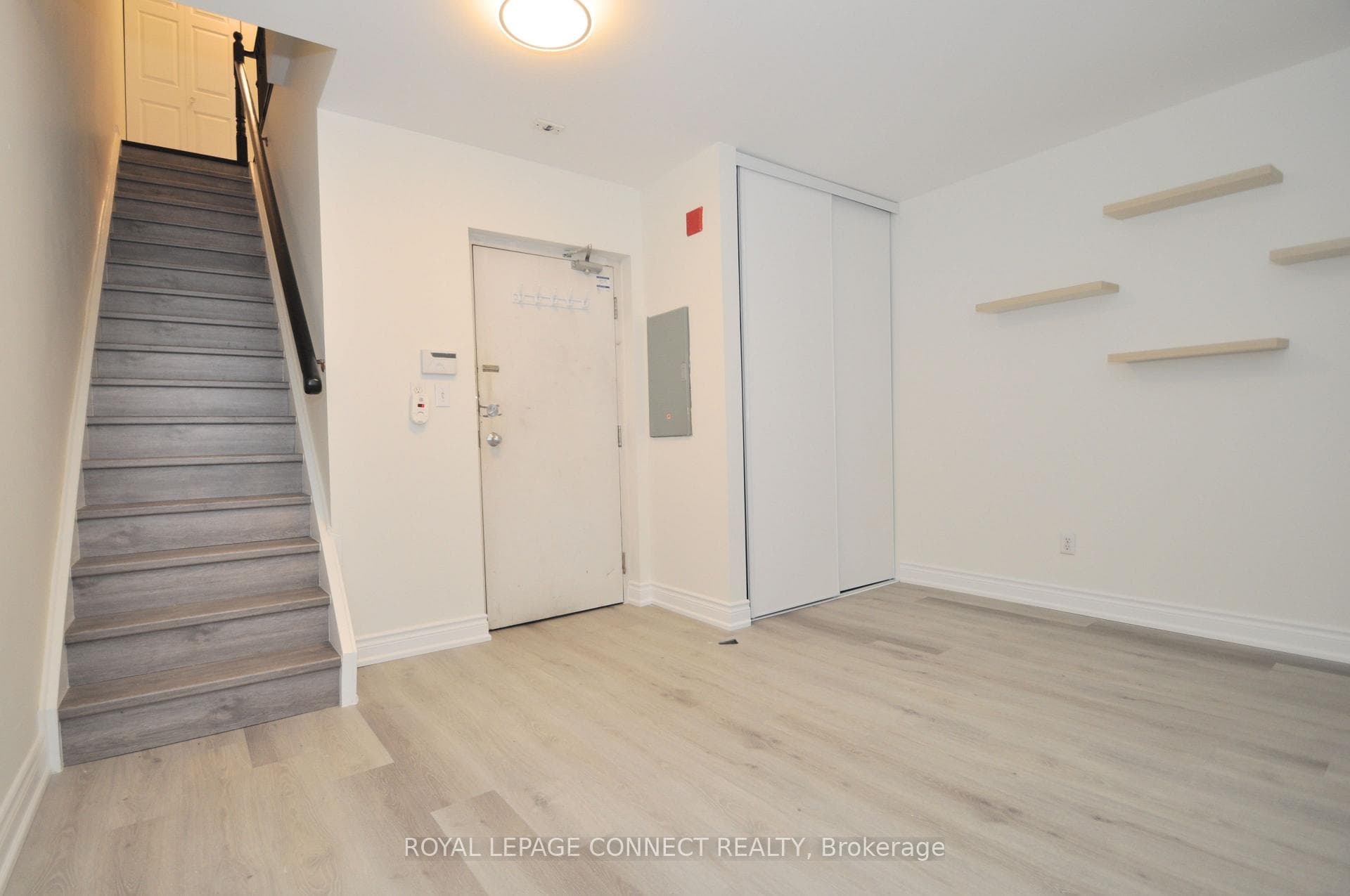 19 Rosebank Drive Unit 107 photo 28