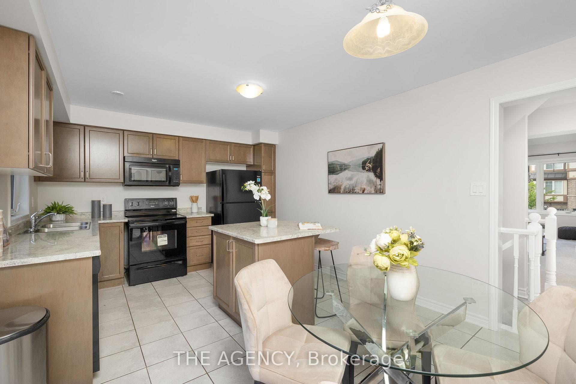 74 Bannister Crescent photo 7