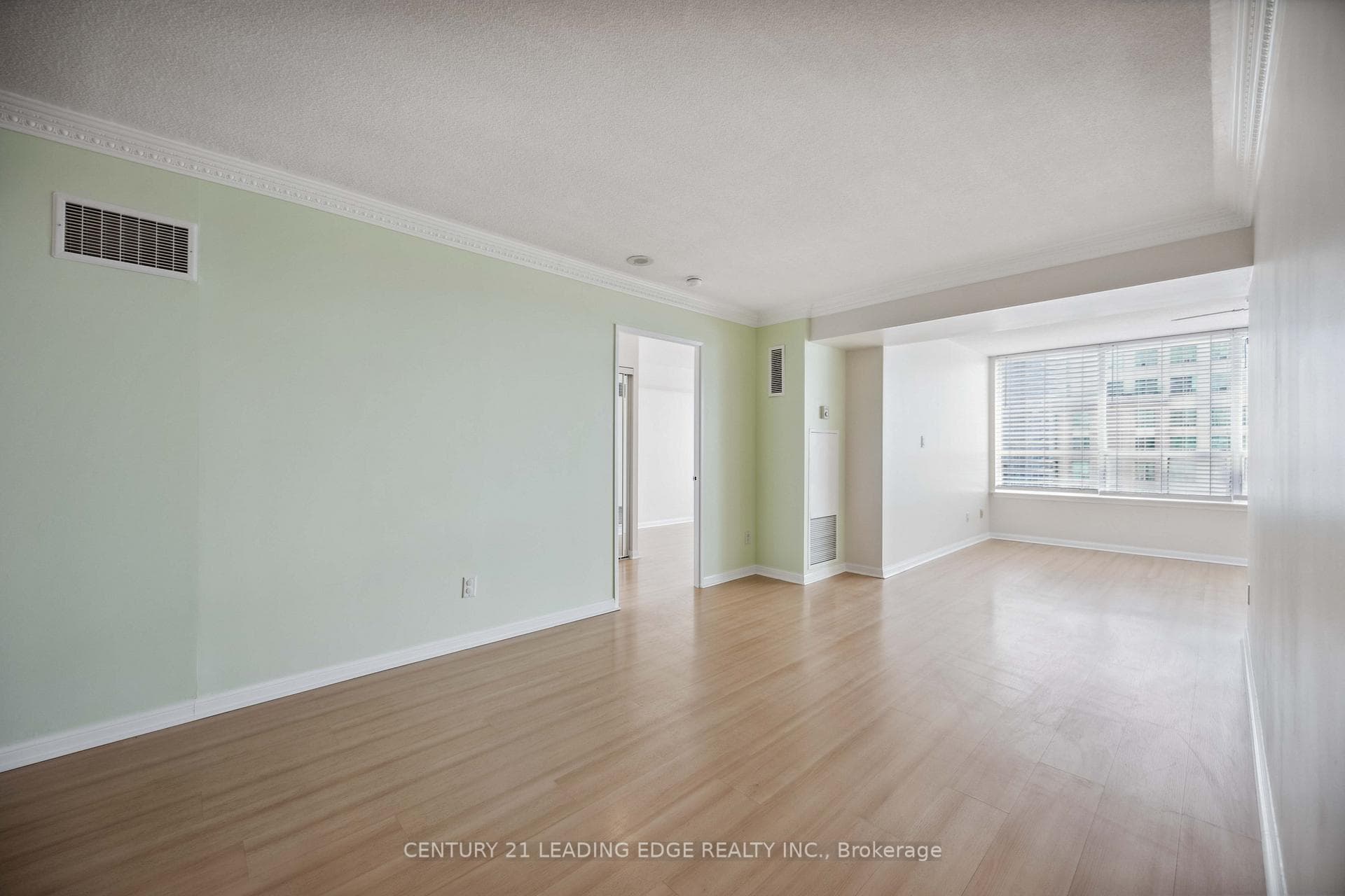 88 Corporate Drive Unit 1903 photo 13