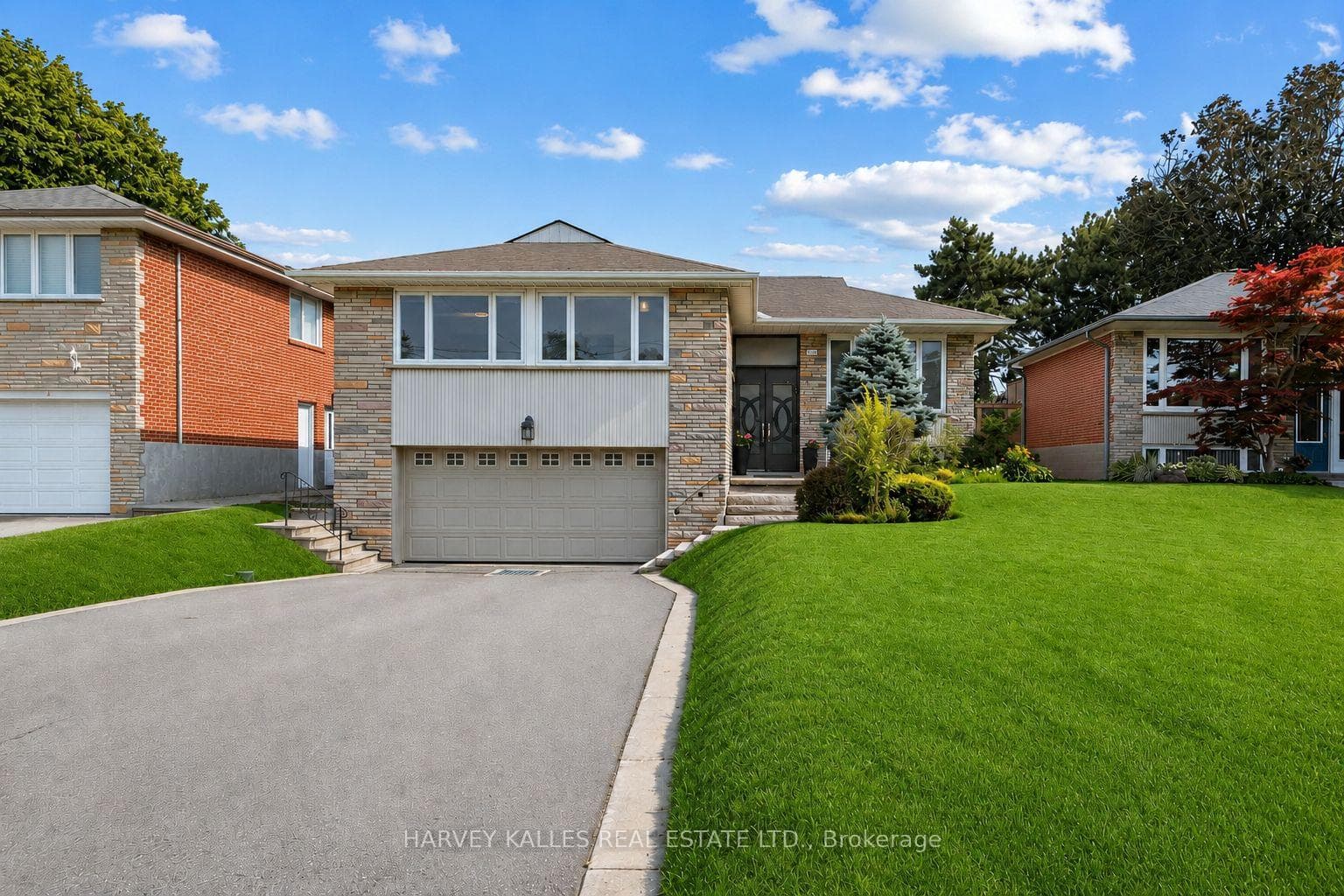 237 Searle Avenue photo 2