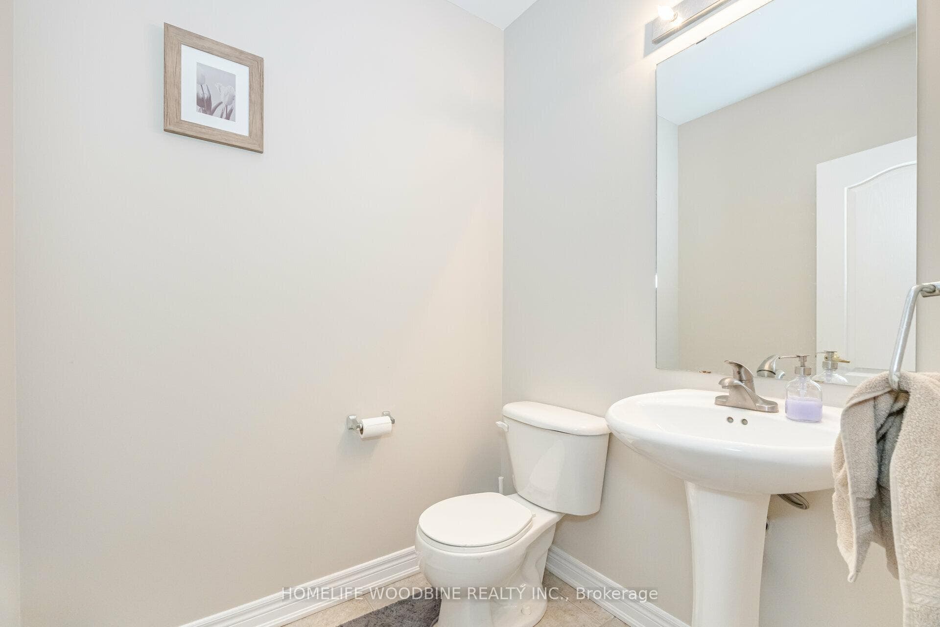 29 Calm Waters Crescent photo 11