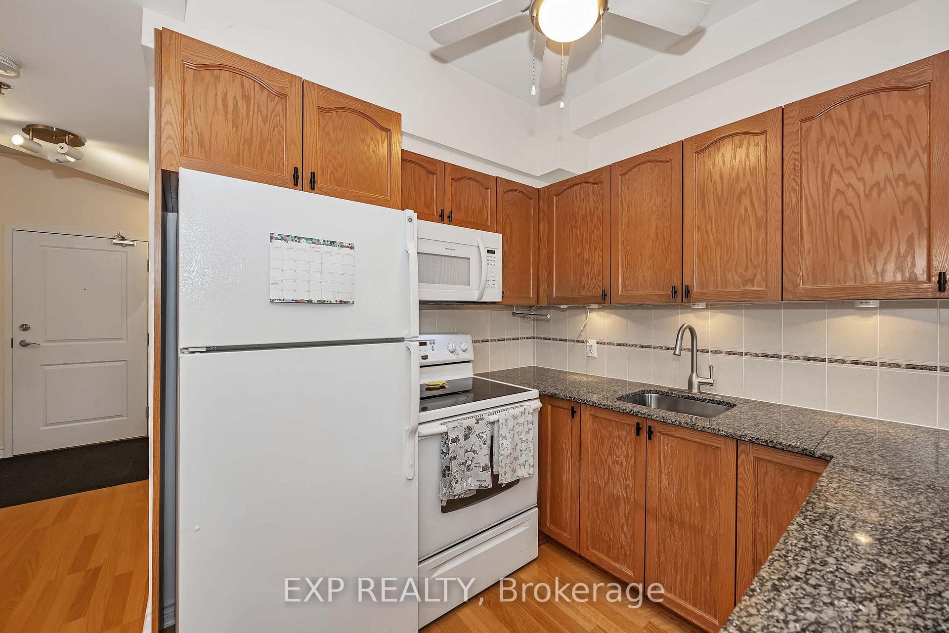 6 Grove Avenue Unit 305 photo 26