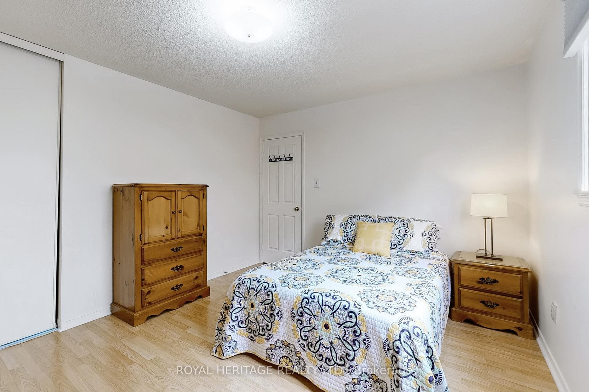 22 Birdsilver Gardens photo 15