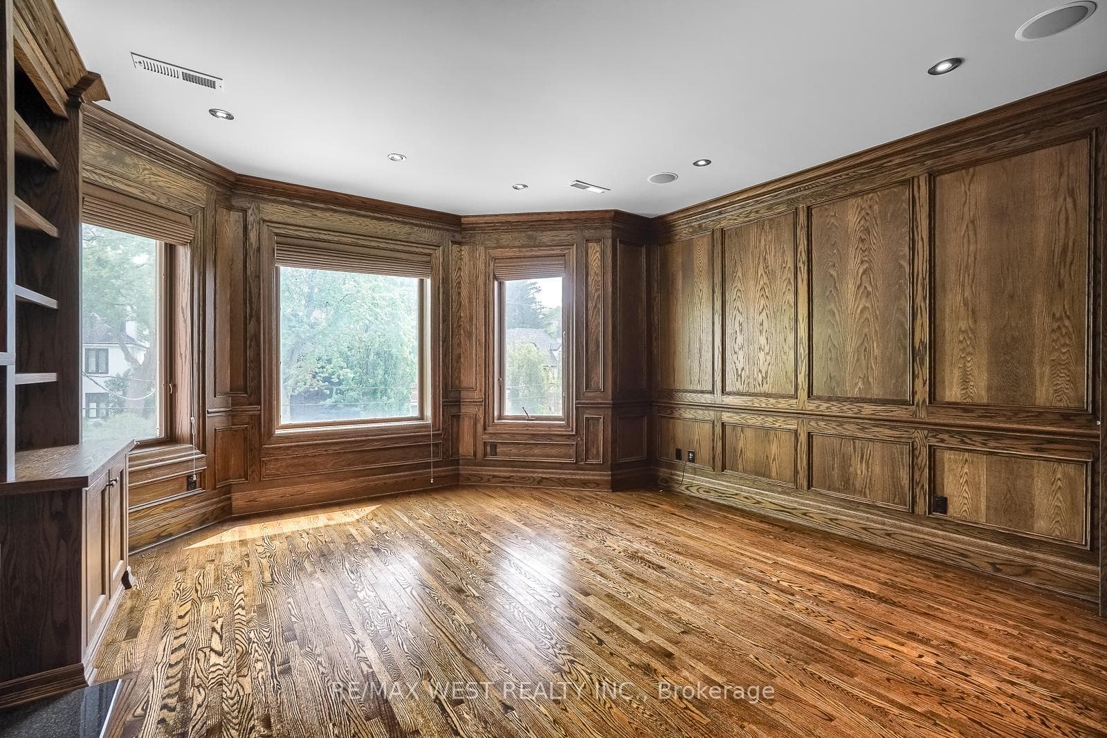 70 Forest Hill Road photo 22