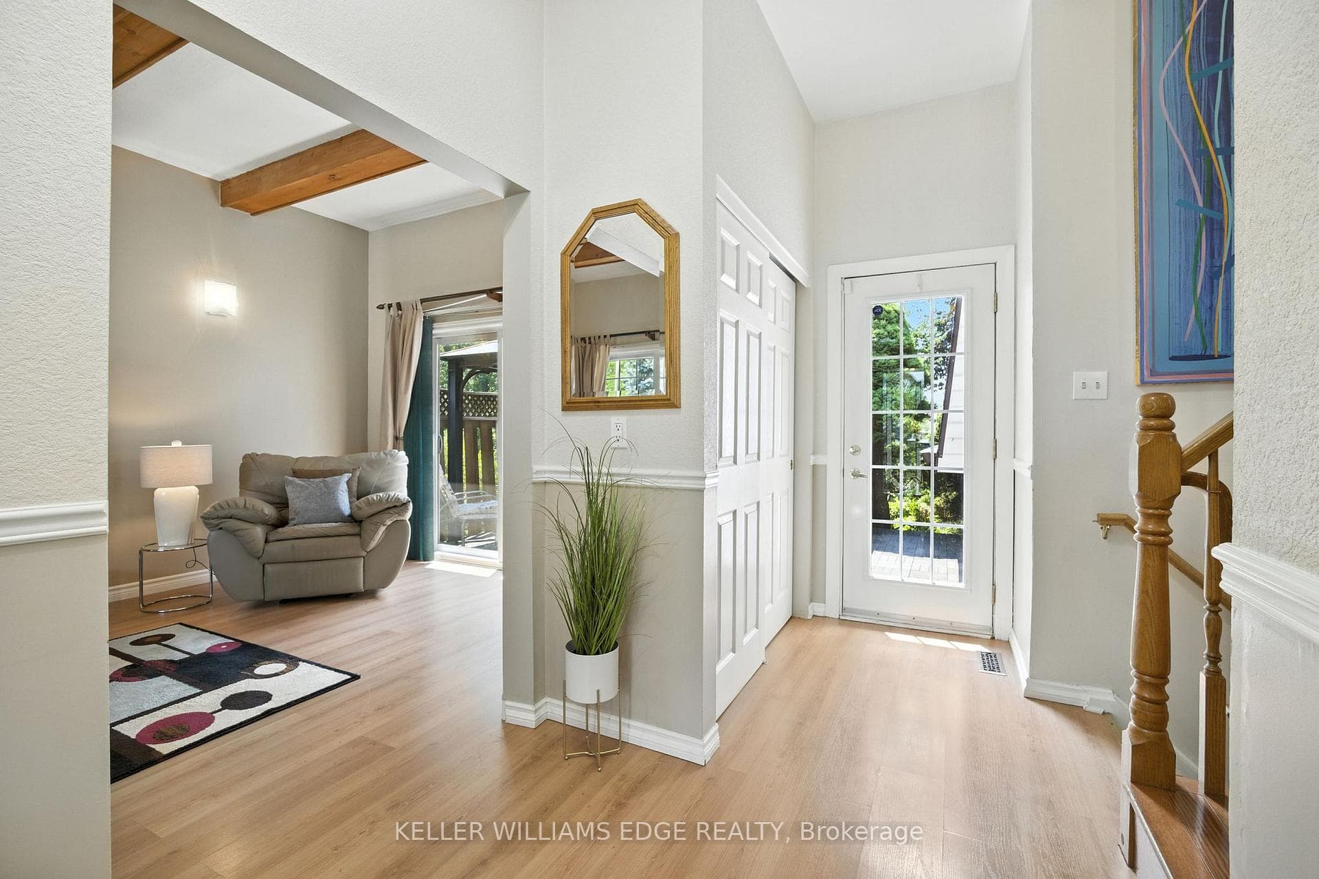 Hall access to family room