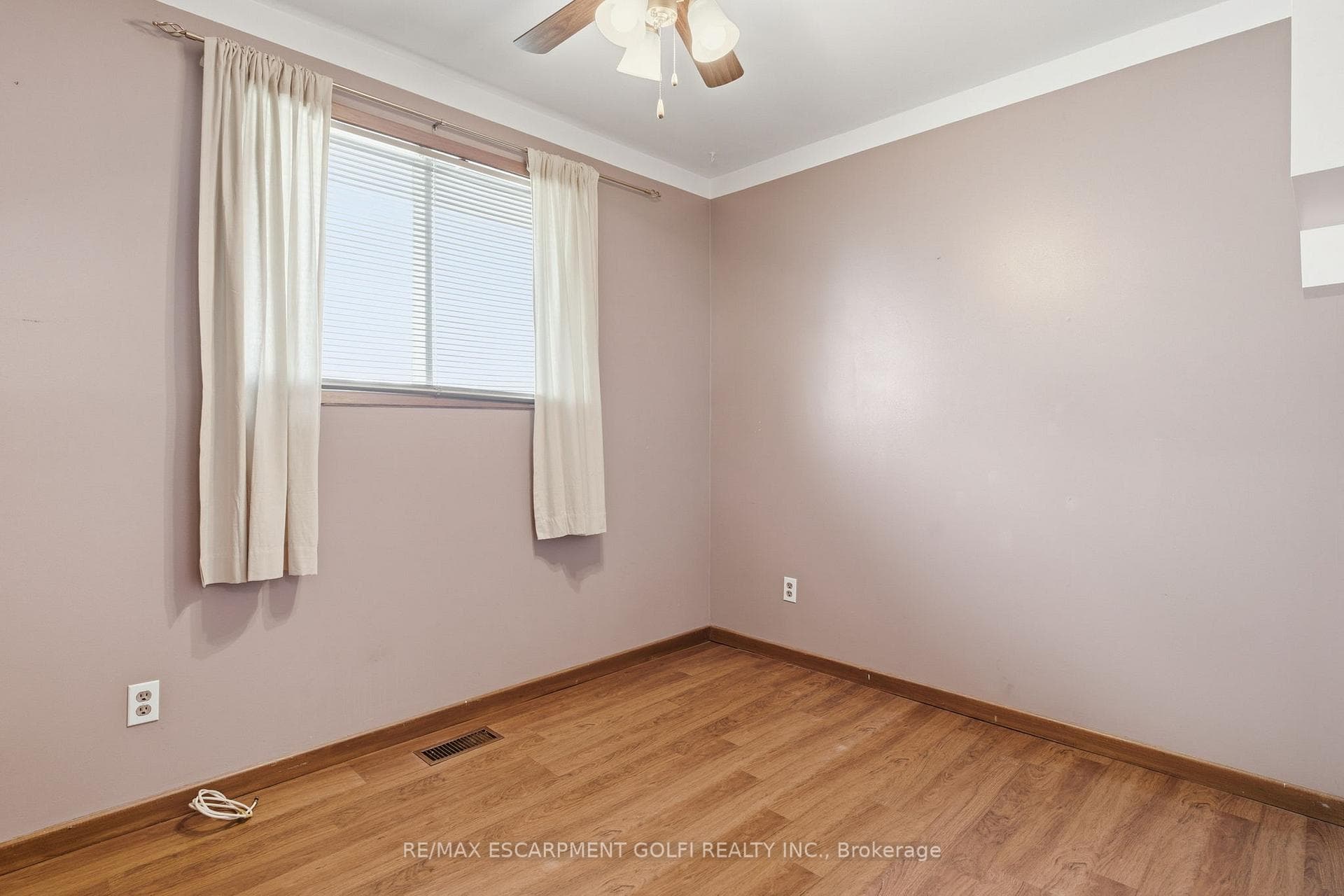 7385 North Dorset Place photo 13