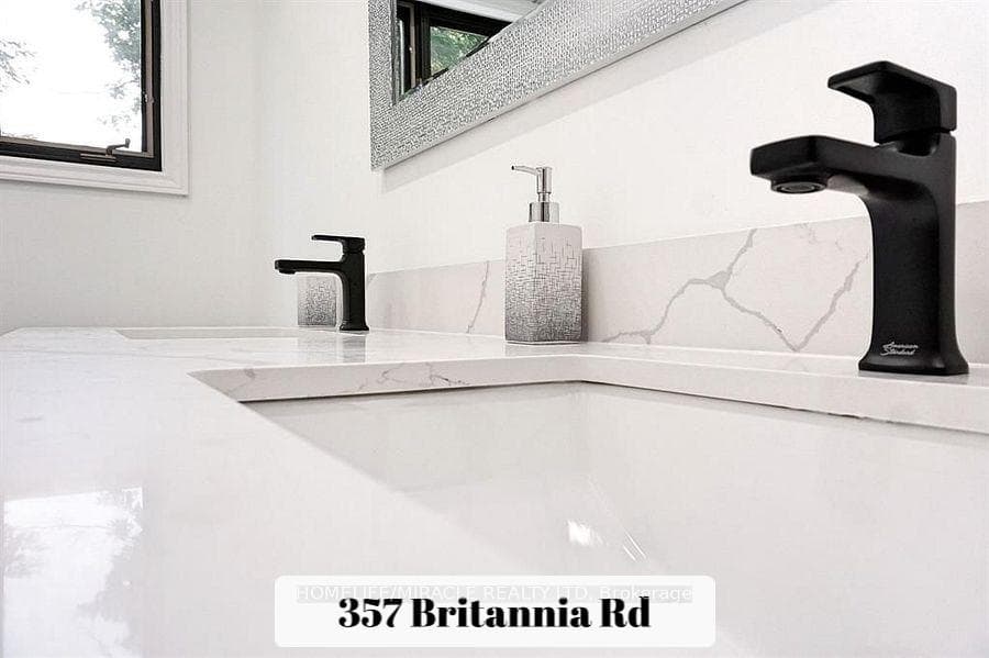 357 Britannia Road photo 16