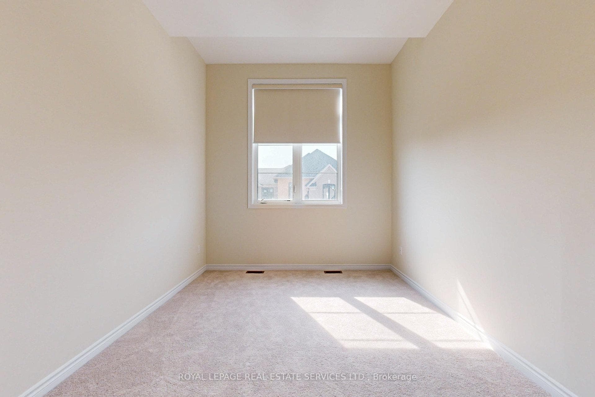 1389 National Common Court photo 17
