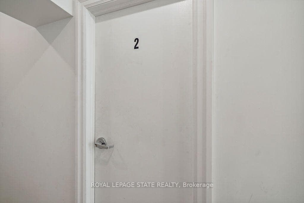 132 Prospect Street Unit 2 photo 2