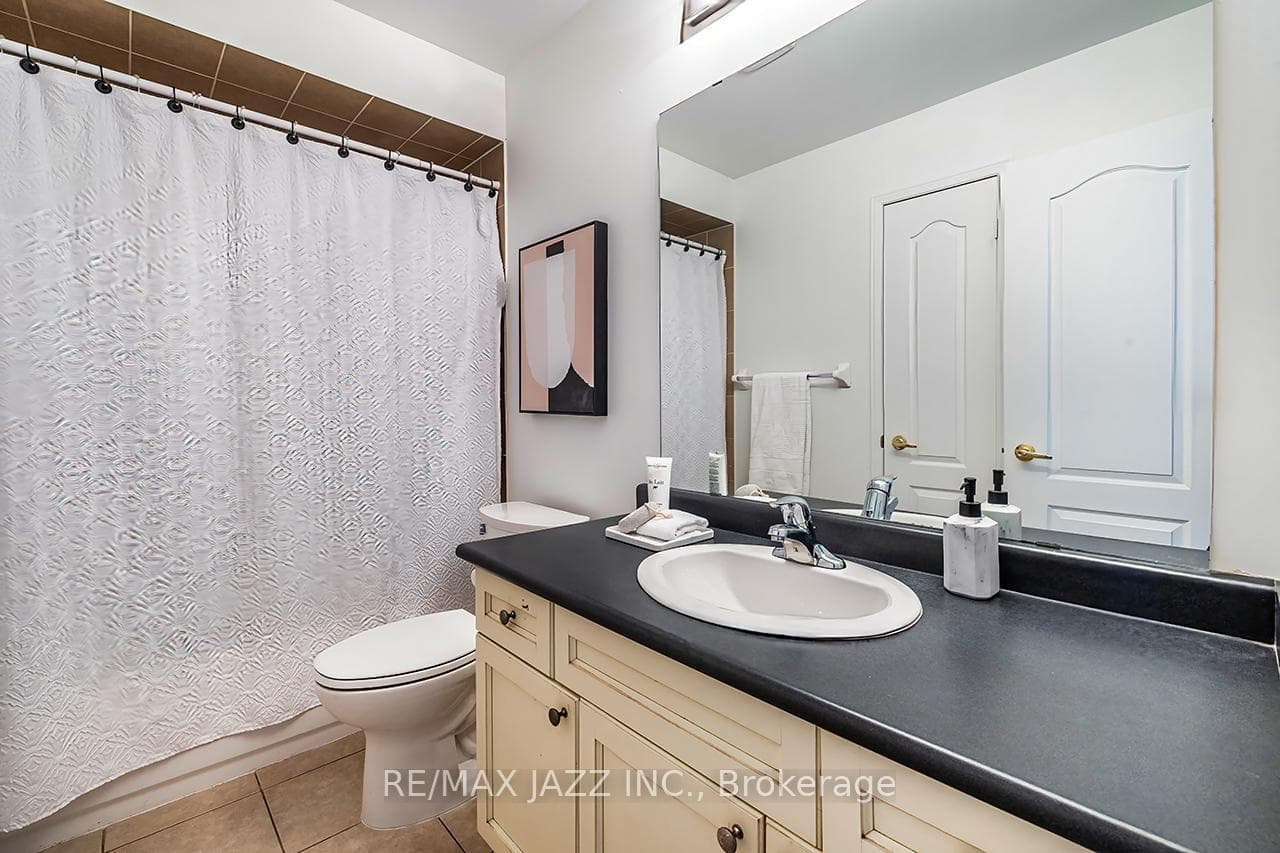 25 Summerside Avenue photo 23