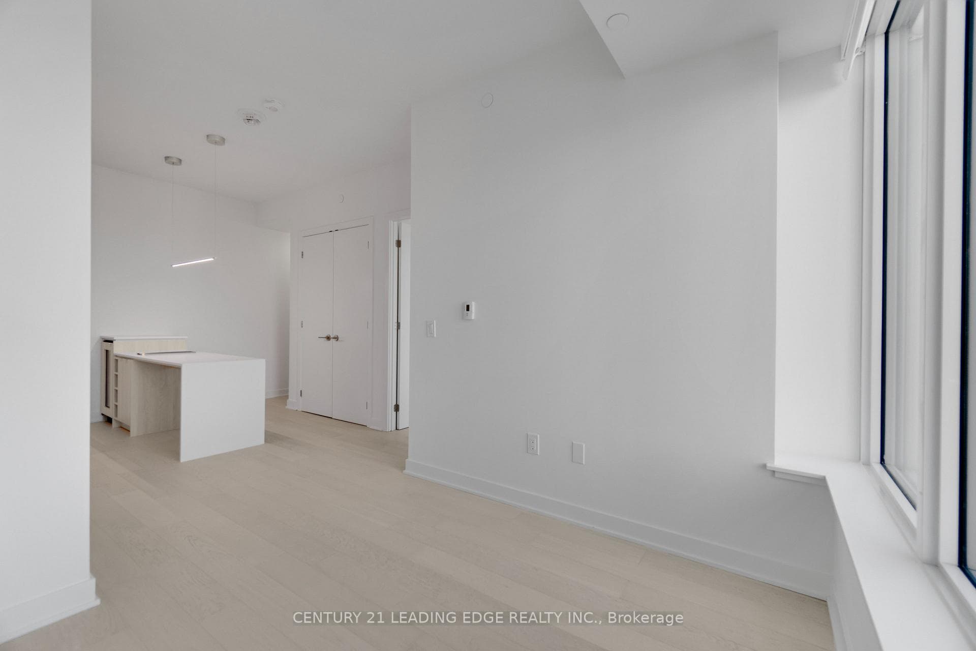 11 Yorkville Avenue Unit 3810 photo 20