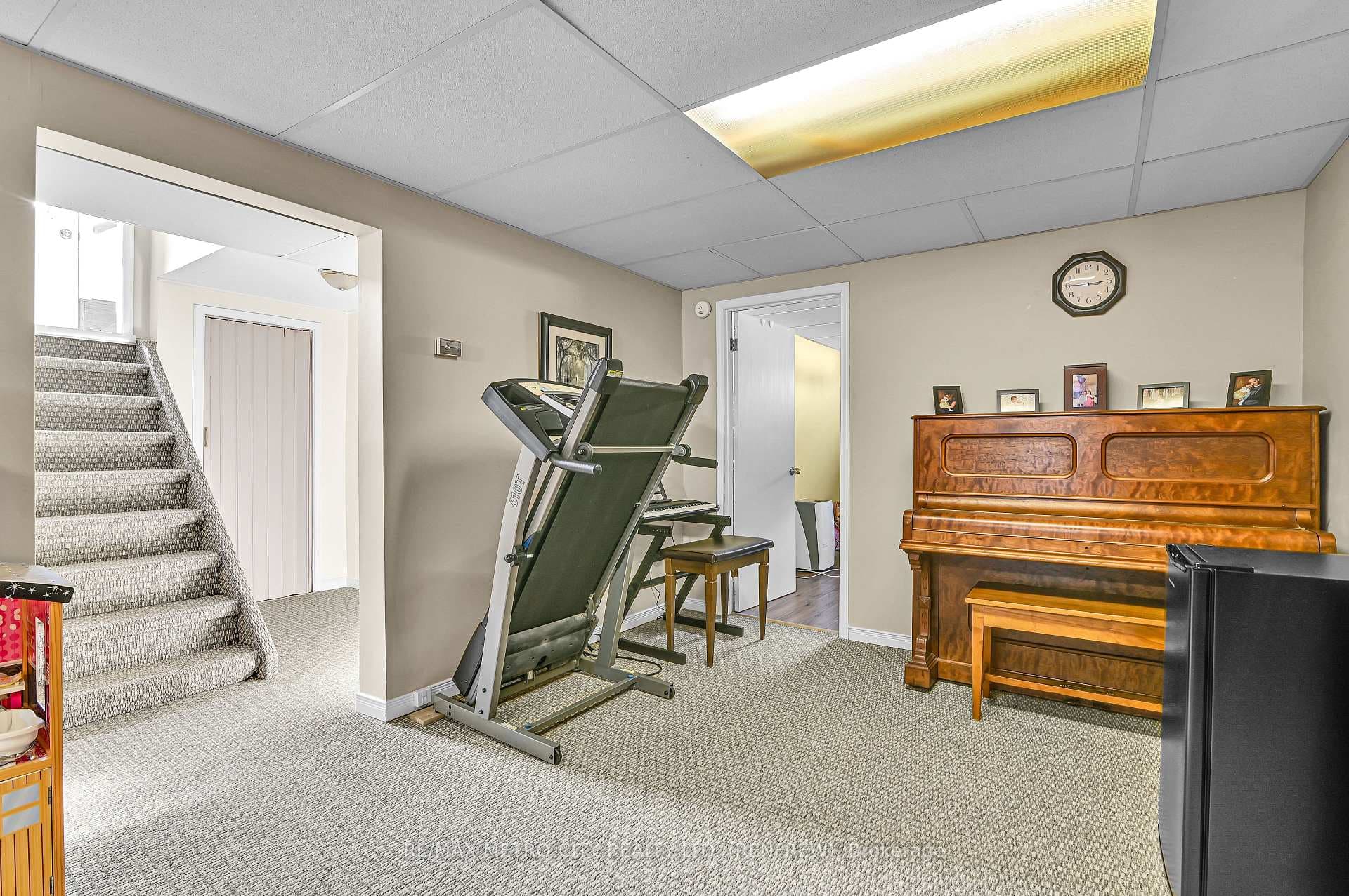 346 Martin Street photo 27