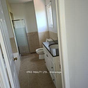 1258 Winterbourne Drive photo 15