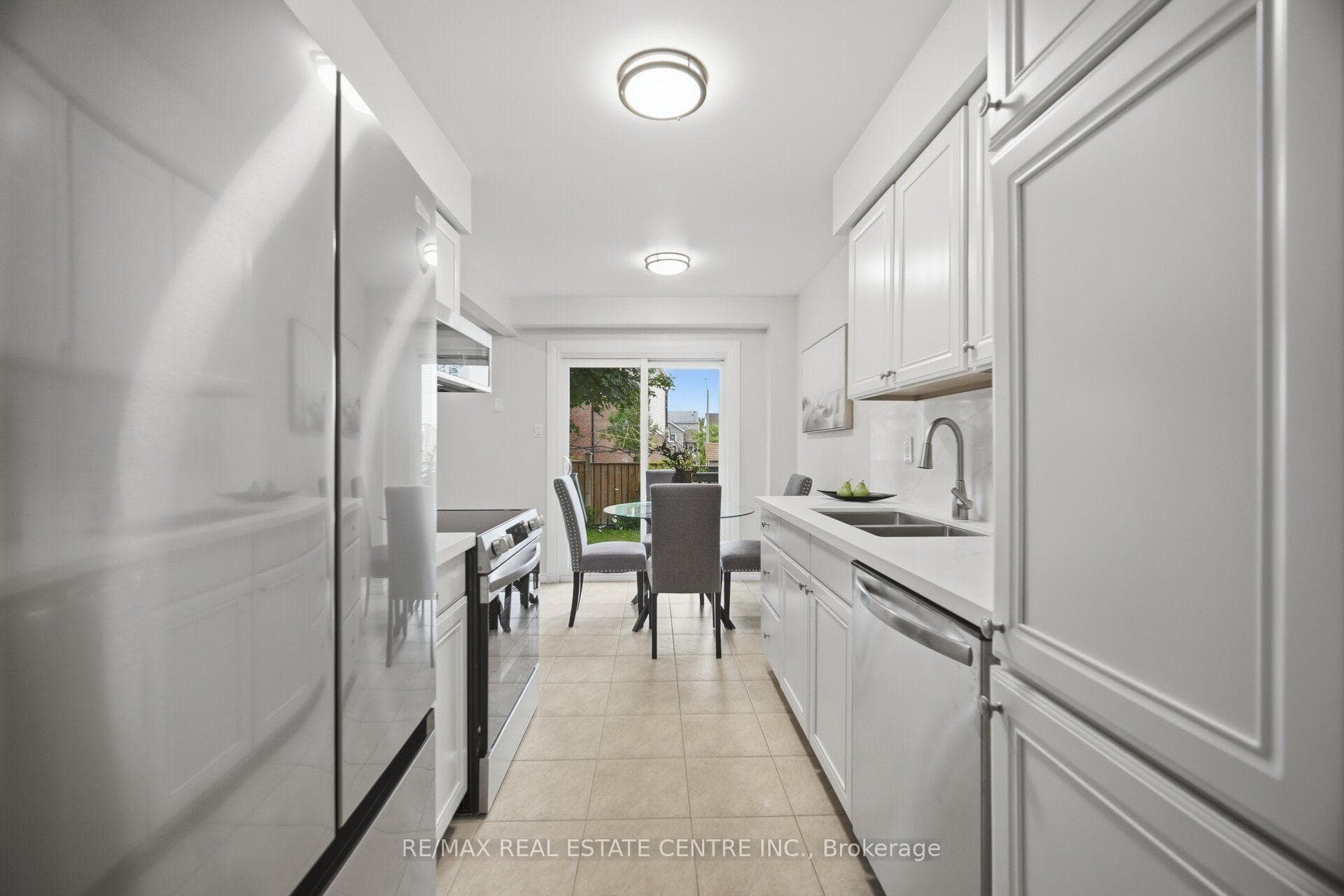 706 Carrying Place photo 18