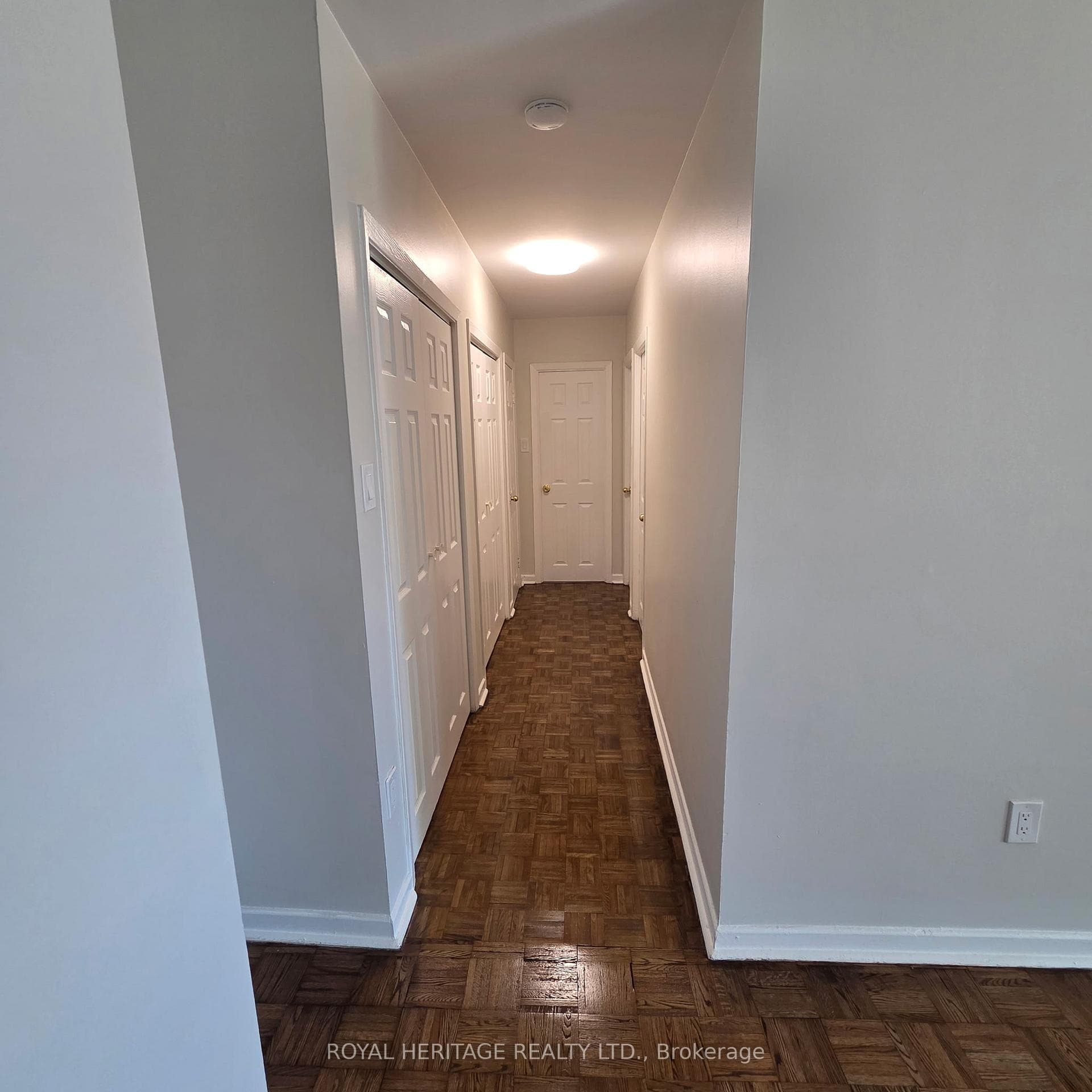945 Simcoe Street Unit 2 photo 6