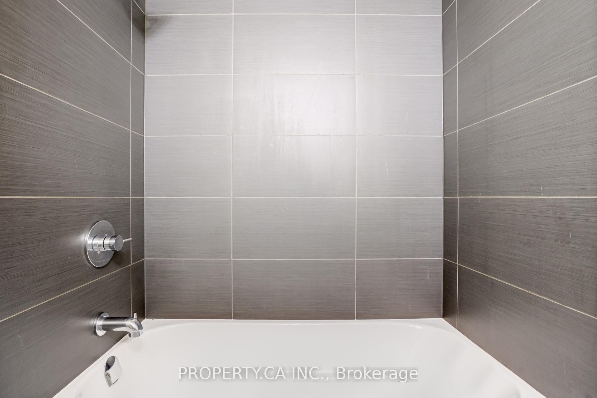 155 Yorkville Avenue Unit 1514 photo 21