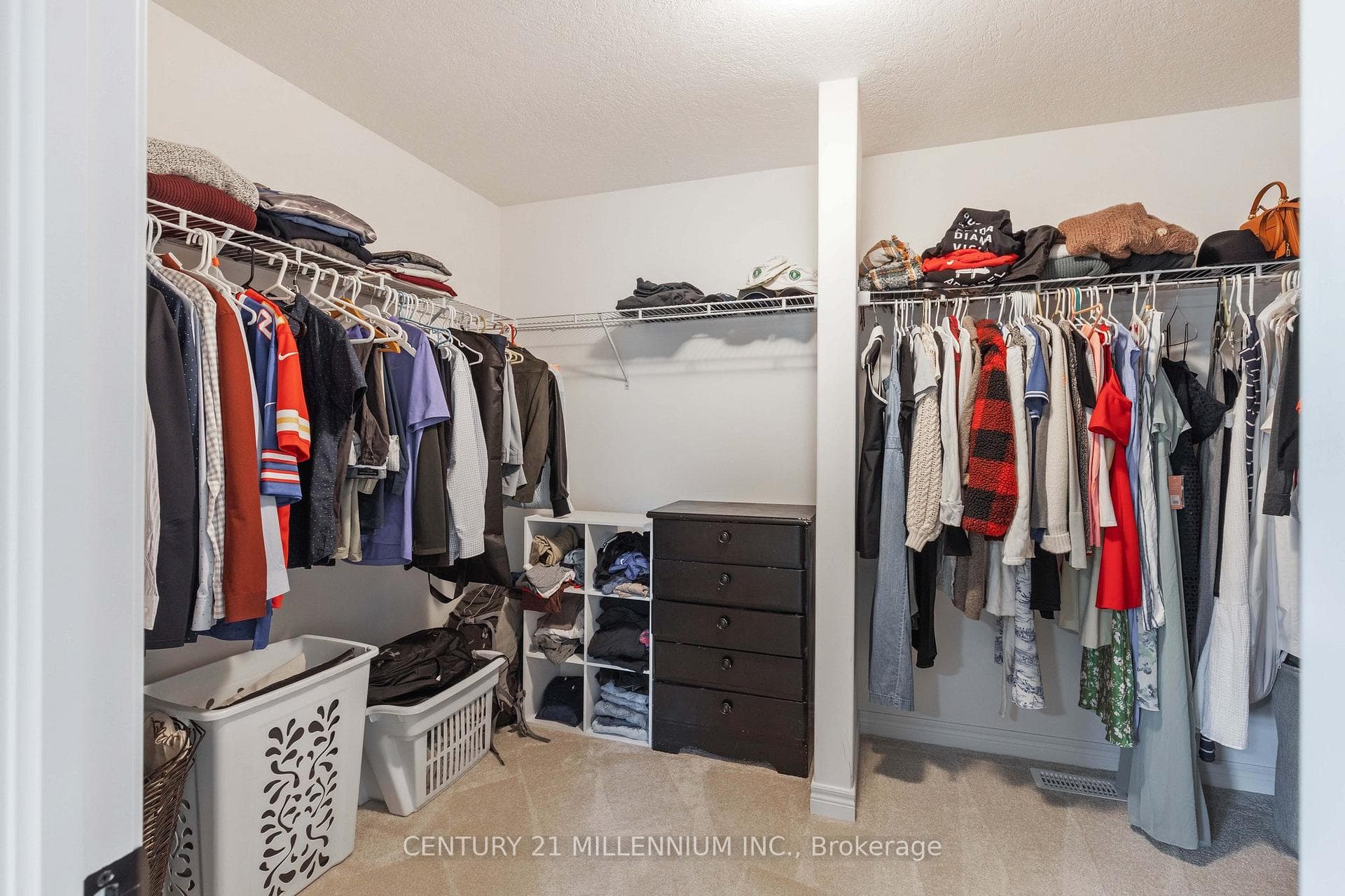 135 Plewes Drive photo 31