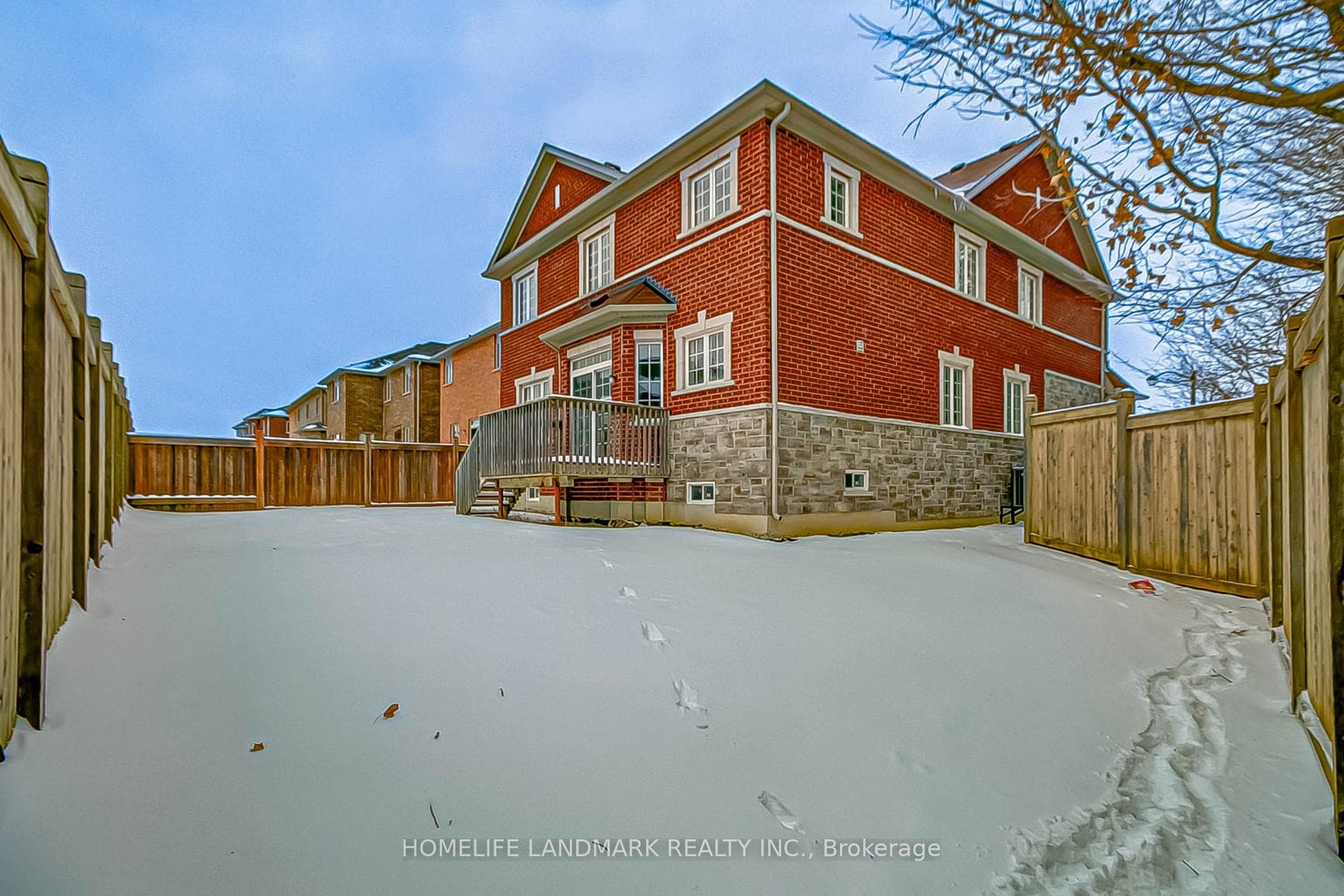 1290 Shortreed Terrace photo 27