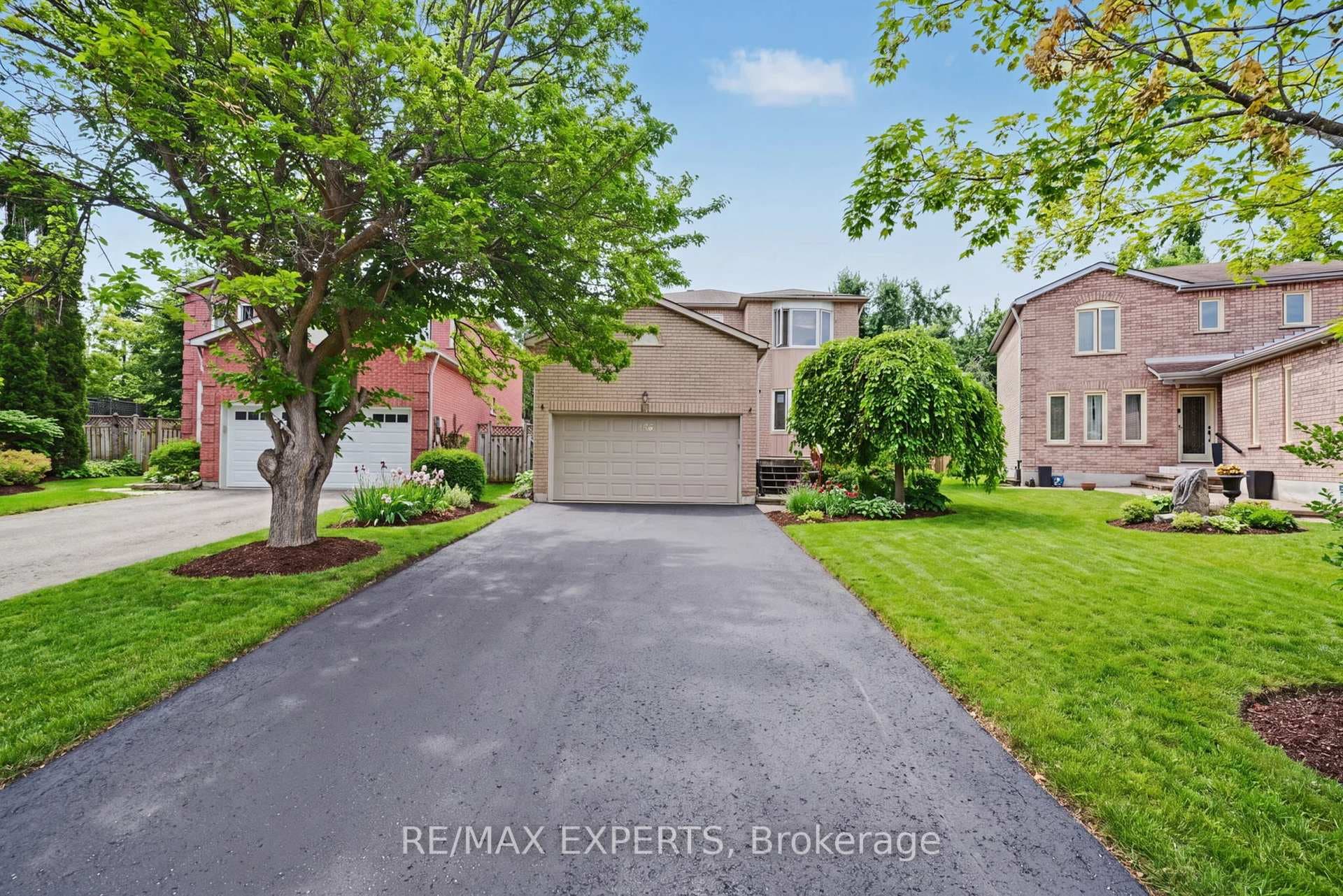 45 Blair Crescent photo 1