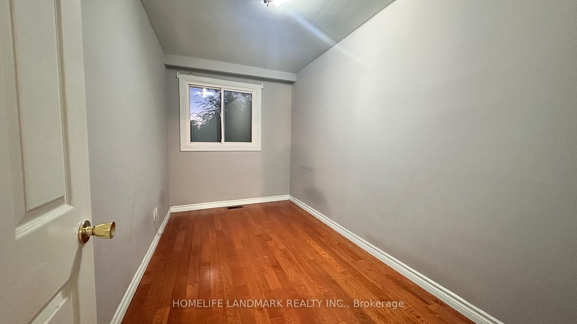1171B Lakeshore Road photo 10