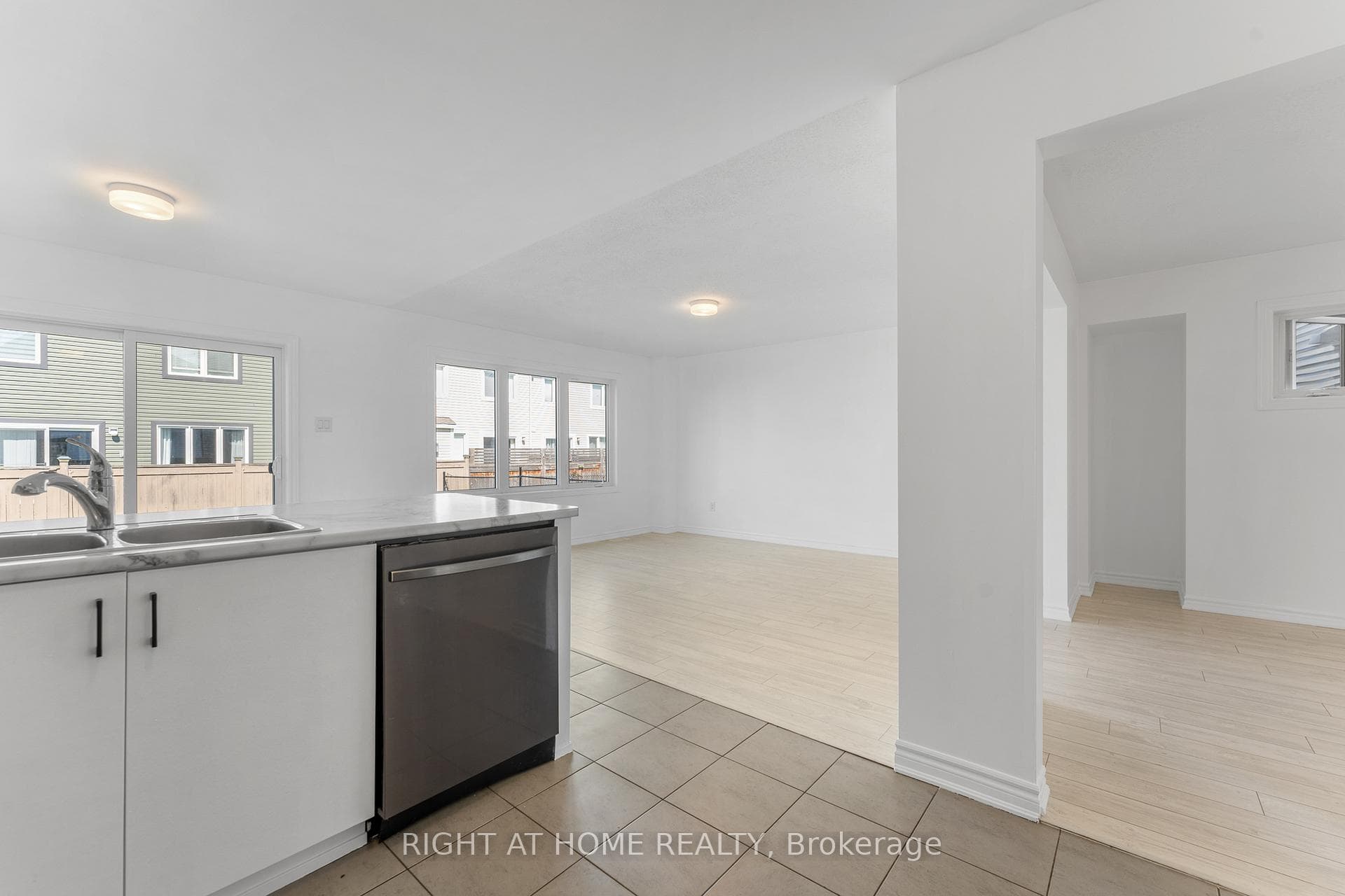 47 Mudminnow Crescent photo 25