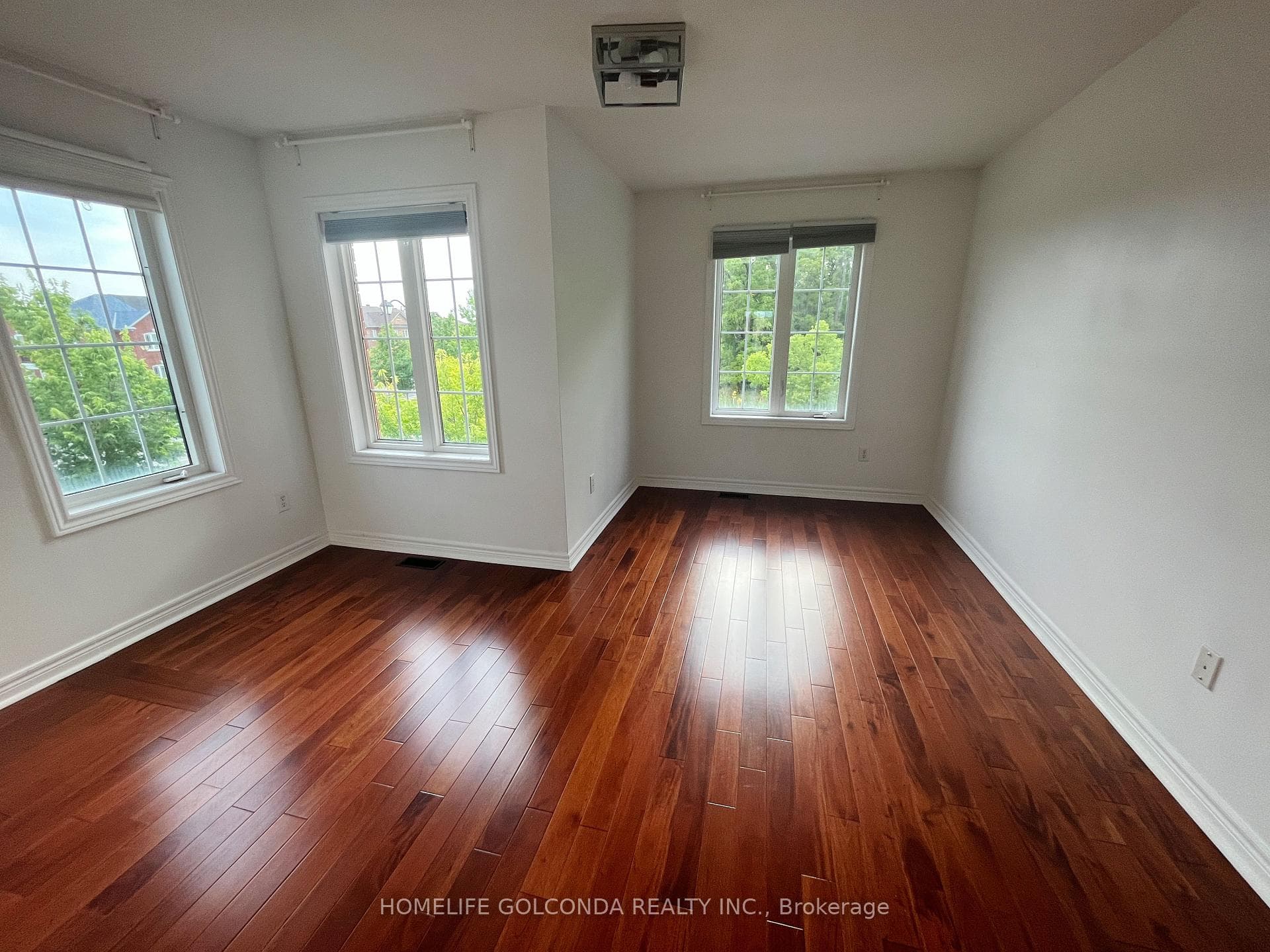 731 Cornell Rouge Boulevard photo 14