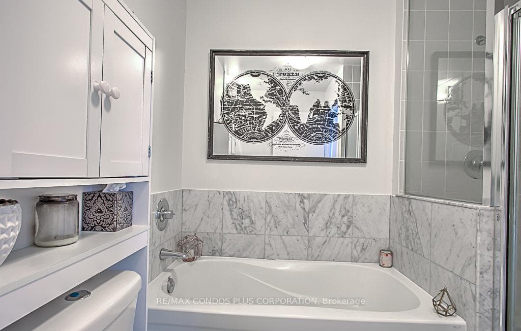 65 Bremner Boulevard Unit 2710 photo 20