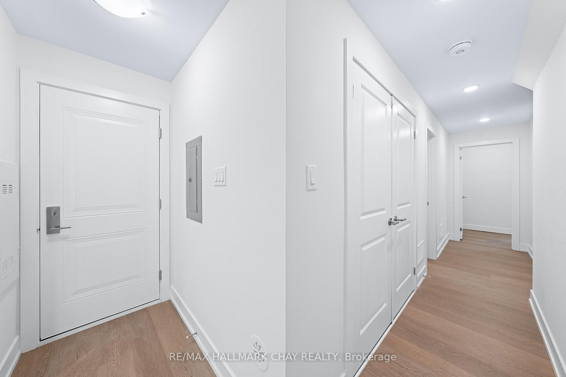 6 Sayers Lane Unit 16 photo 9